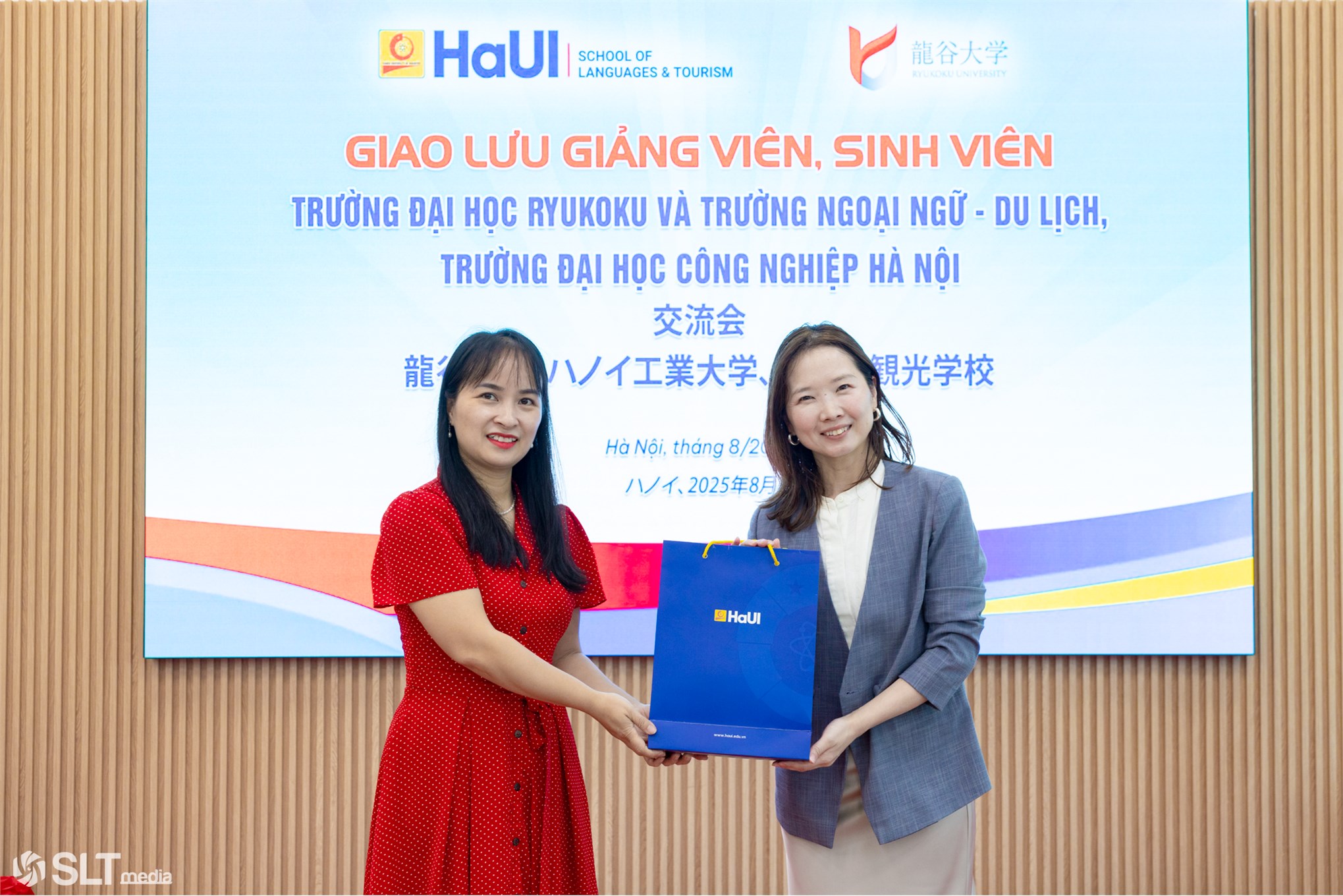 Giao lưu học thuật và văn hóa giữa Khoa Ngôn ngữ Nhật Bản và Trường Đại học Ryukoku (Nhật Bản)