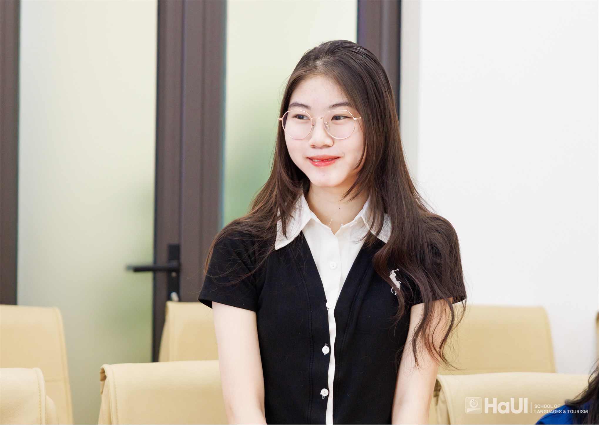 Trường Ngoại ngữ – Du lịch tổ chức gặp mặt, chia tay sinh viên tham gia các chương trình trao đổi và liên kết đào tạo quốc tế