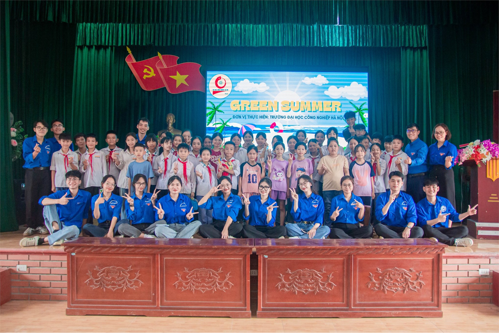 E4U – Hành trình 10 năm gắn kết và phát triển cộng đồng học tiếng Anh HaUI