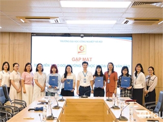 Trường Ngoại ngữ – Du lịch chào đón và tiếp nhận sinh viên trao đổi từ Đại học Ngoại ngữ Văn Tảo (Đài Loan)