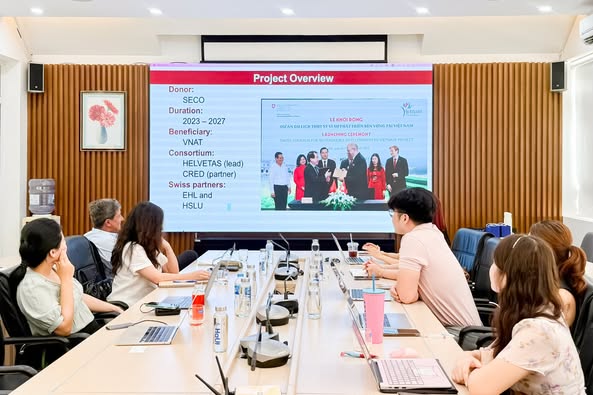 Trường Ngoại ngữ – Du lịch làm việc với Dự án ST4SD về hợp tác đào tạo du lịch bền vững