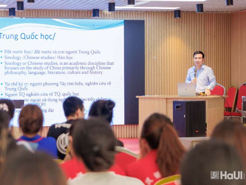 Tọa đàm học thuật ngành Trung Quốc học: "Khái luận và lịch sử phát triển khu vực học"
