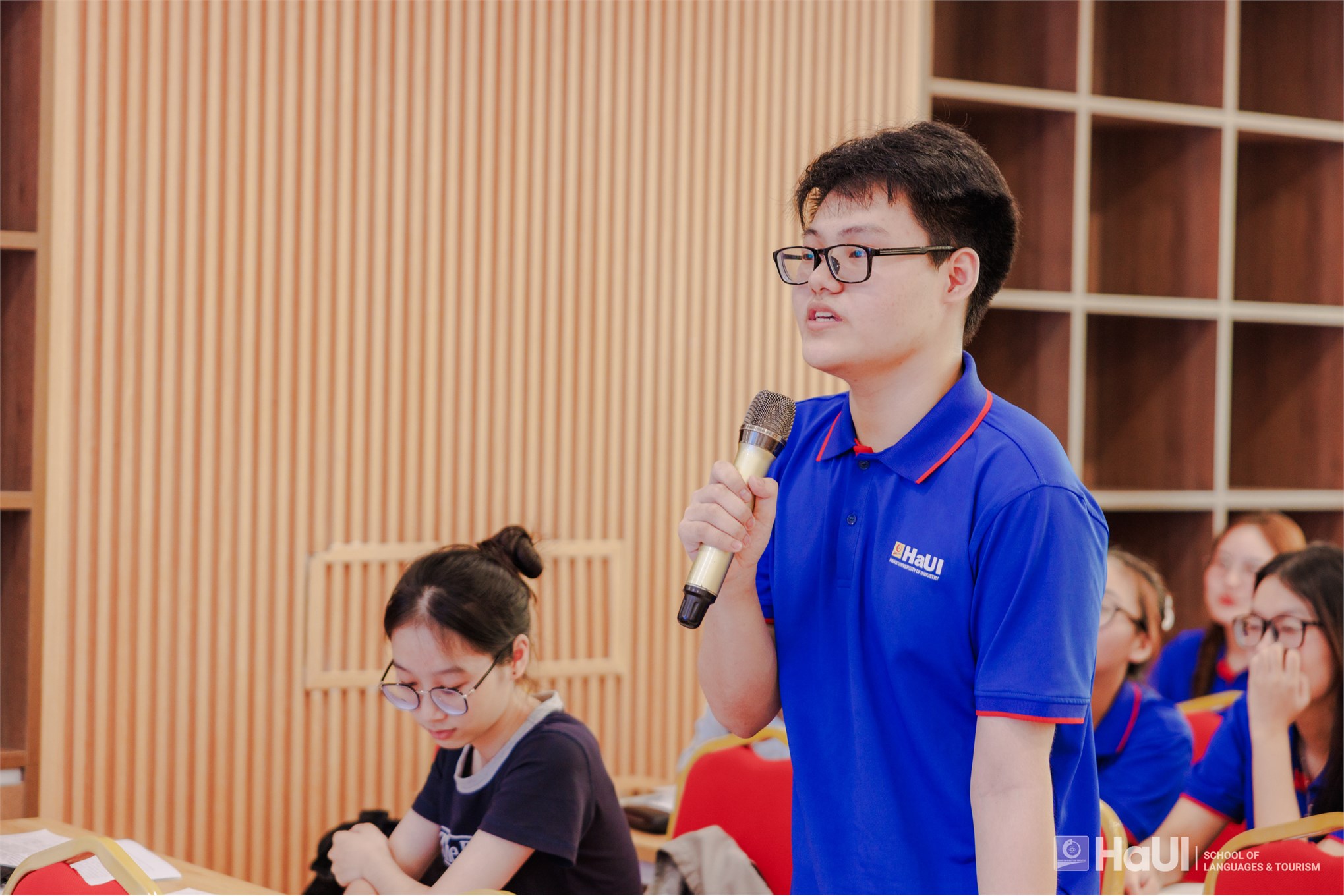 Tọa đàm học thuật ngành Trung Quốc học: `Khái luận và lịch sử phát triển khu vực học`