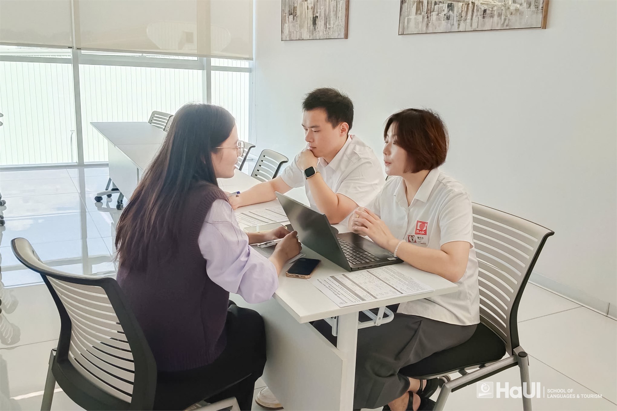 Sinh viên Trường Ngoại ngữ – Du lịch tham quan, tìm hiểu thực tế tại Công ty TNHH Công Nghiệp Intco Việt Nam