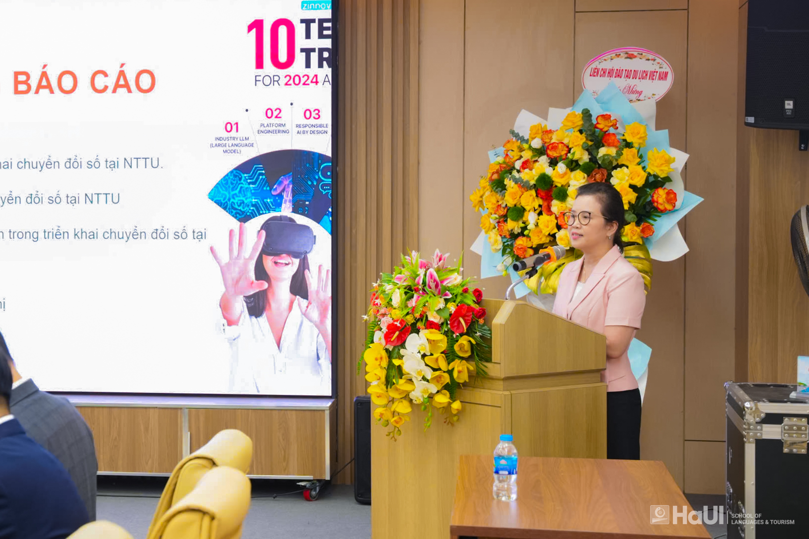 Tọa đàm “Chuyển đổi số trong đào tạo và nghiên cứu du lịch”: Hoạch định hướng đi cho nguồn nhân lực thời đại số