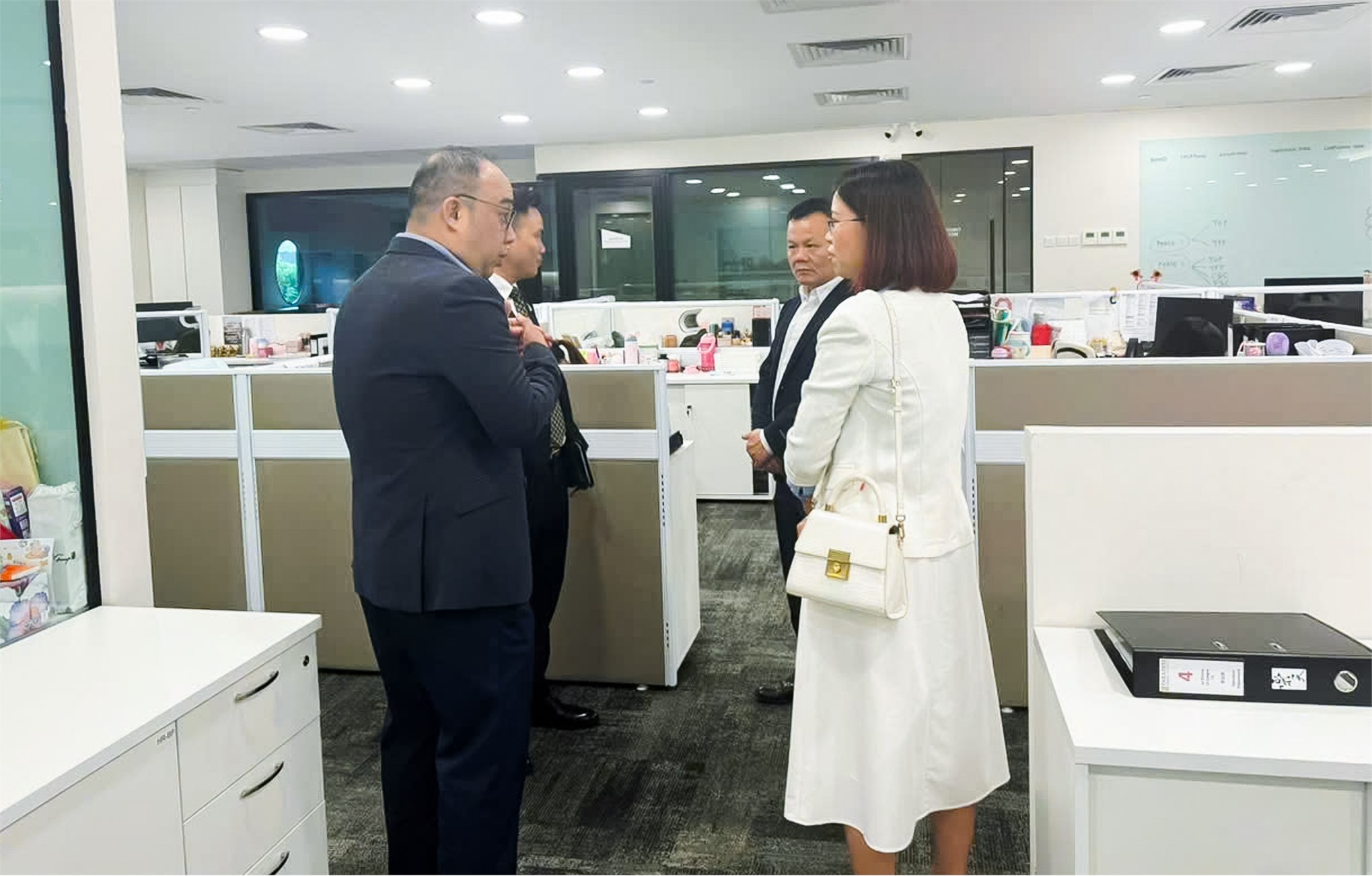 Sinh viên Trường Ngoại ngữ – Du lịch bắt đầu kỳ thực tập quốc tế tại Tập đoàn Paradise (Singapore)