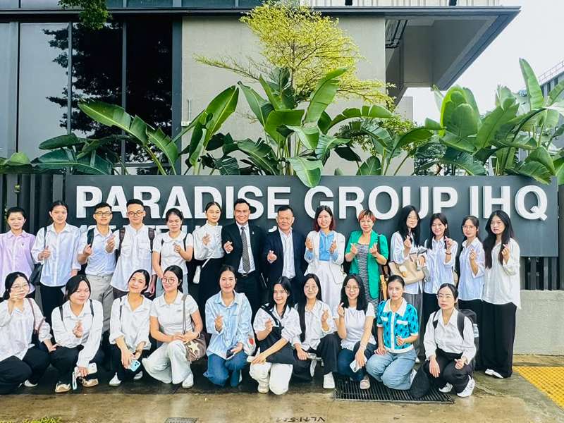 Sinh viên Trường Ngoại ngữ – Du lịch bắt đầu kỳ thực tập quốc tế tại Tập đoàn Paradise (Singapore)