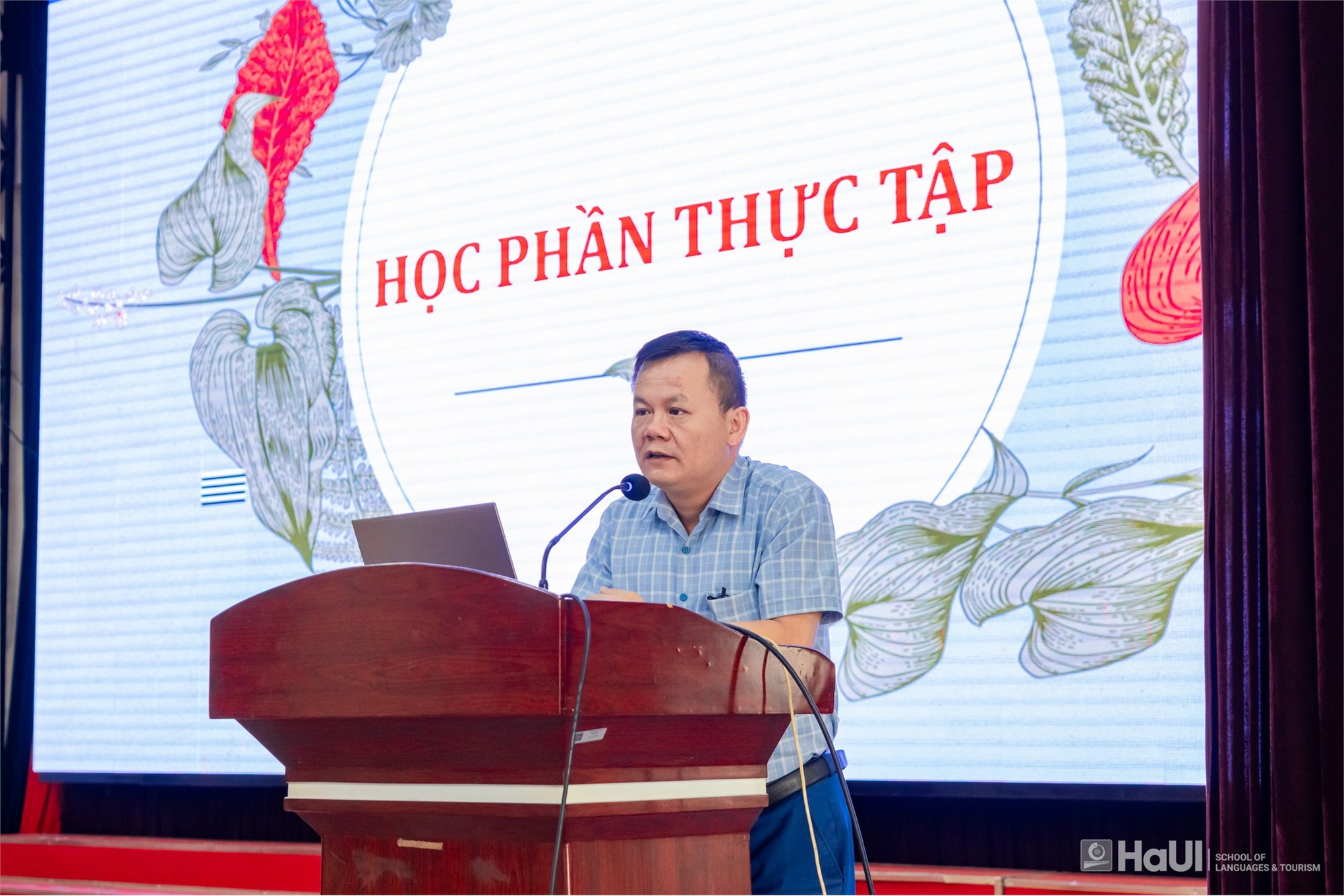 Hội thảo định hướng thực tập dành cho sinh viên đại học khoá 18 khối ngành Du lịch - Khách sạn