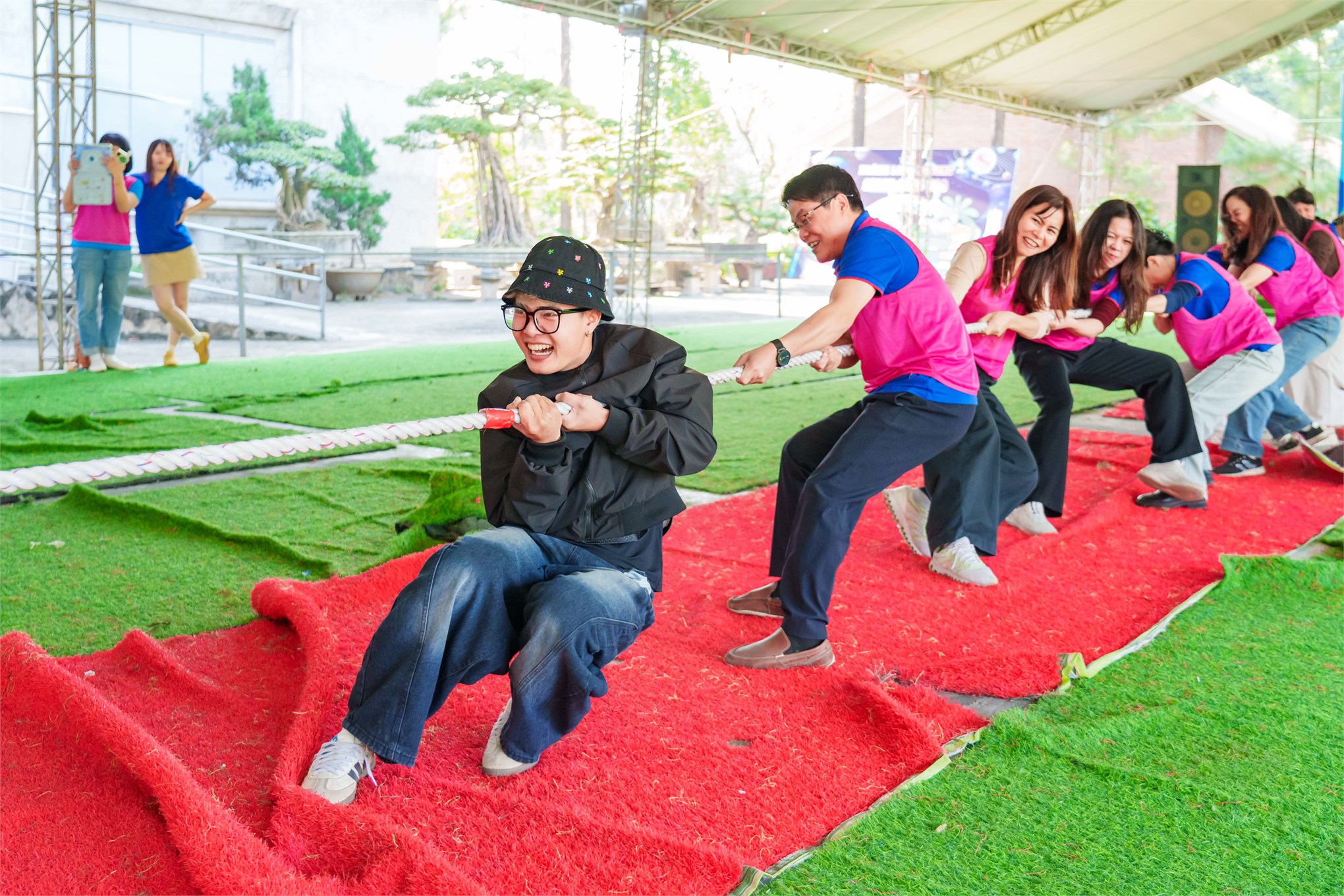 Trường Ngoại ngữ – Du lịch tổ chức gặp mặt nhân Ngày Nhà giáo Việt Nam 20/11