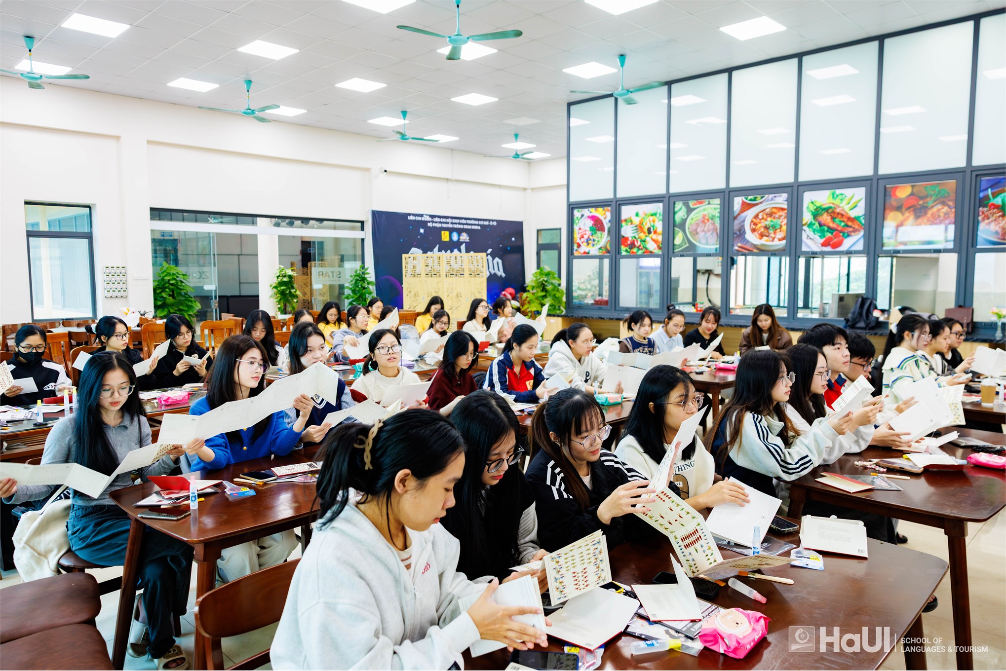 Kết hợp học thuật và trải nghiệm văn hoá trong học phần `Đất nước học Hàn Quốc`