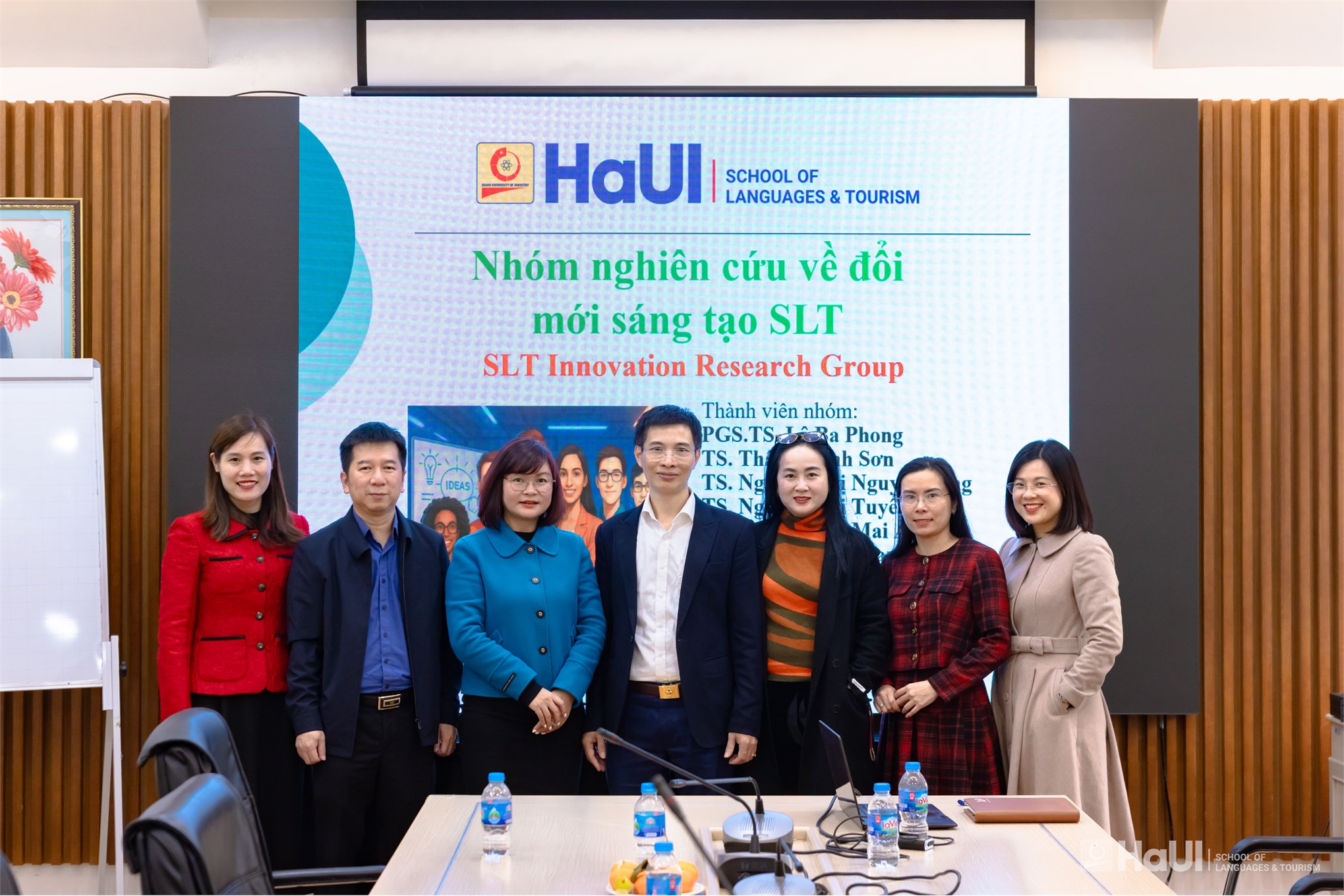 Xét chọn Nhóm Nghiên cứu tiềm năng về “Đổi mới sáng tạo Trường Ngoại ngữ – Du lịch”