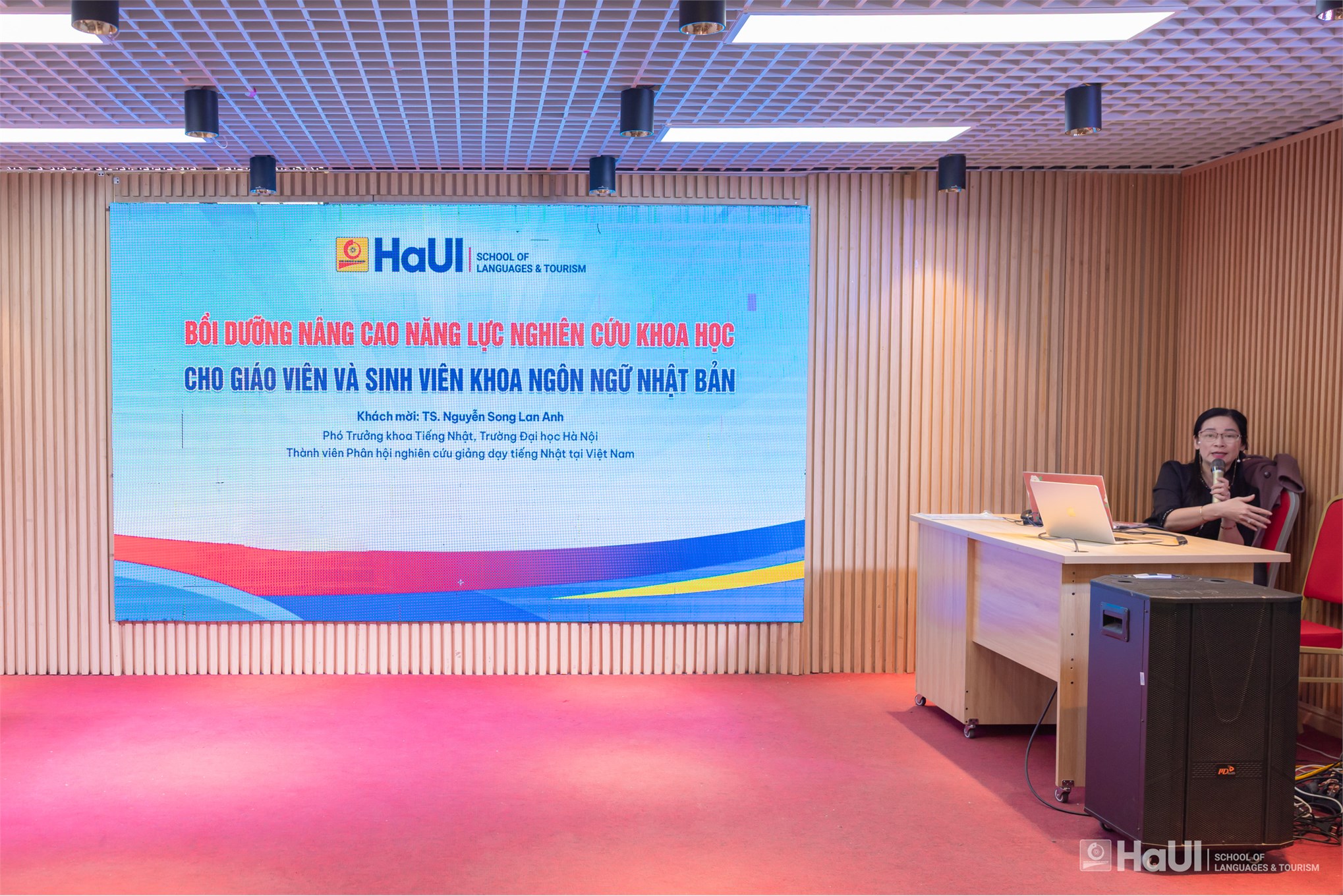 Khoa Ngôn ngữ Nhật Bản bồi dưỡng nâng cao năng lực nghiên cứu khoa học cho giảng viên và sinh viên