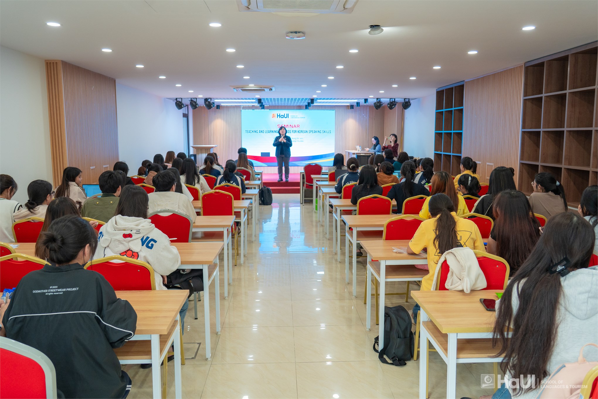 Nâng cao hiệu quả dạy – học kỹ năng nói tiếng Hàn qua tọa đàm chuyên môn