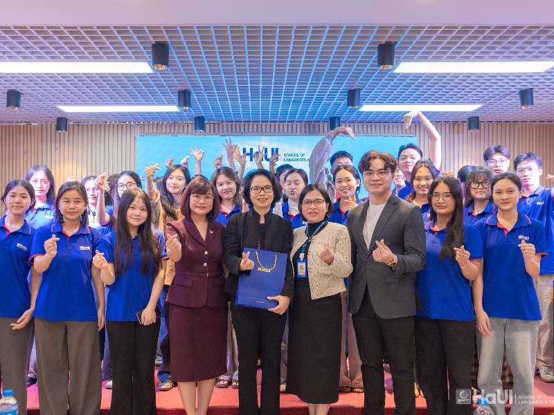 Khoa Quản trị Nhà hàng – Khách sạn tổ chức tọa đàm về chiến lược tuyển dụng nhân sự trong kỷ nguyên số