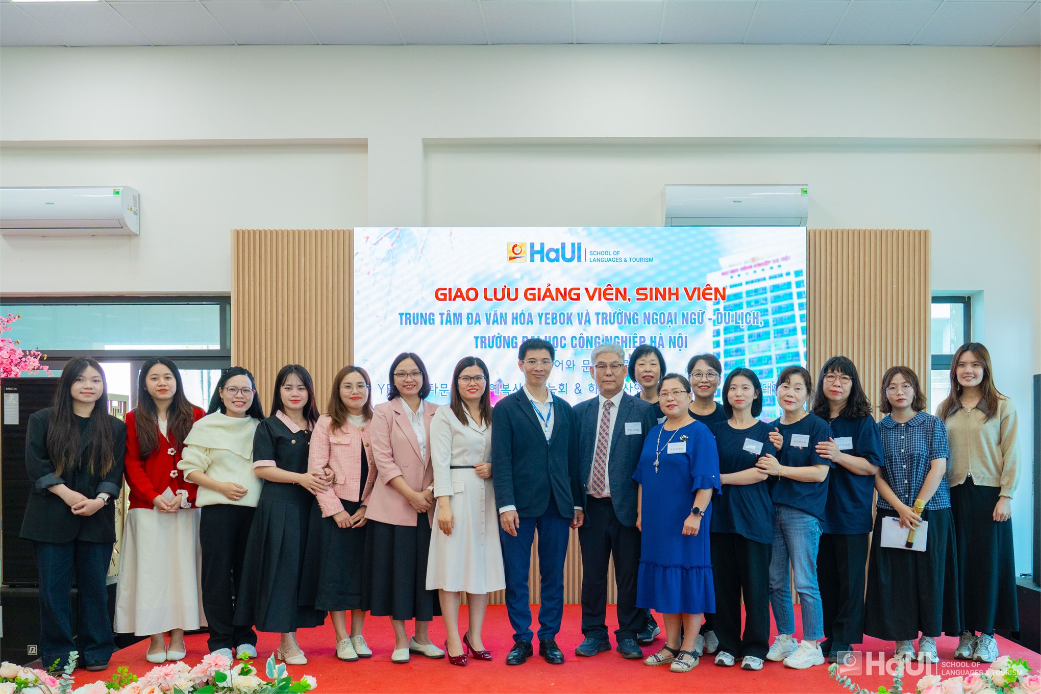 Giao lưu với Trung tâm Đa văn hoá Yebok, Hàn Quốc và trải nghiệm làm cơm cuộn truyền thống