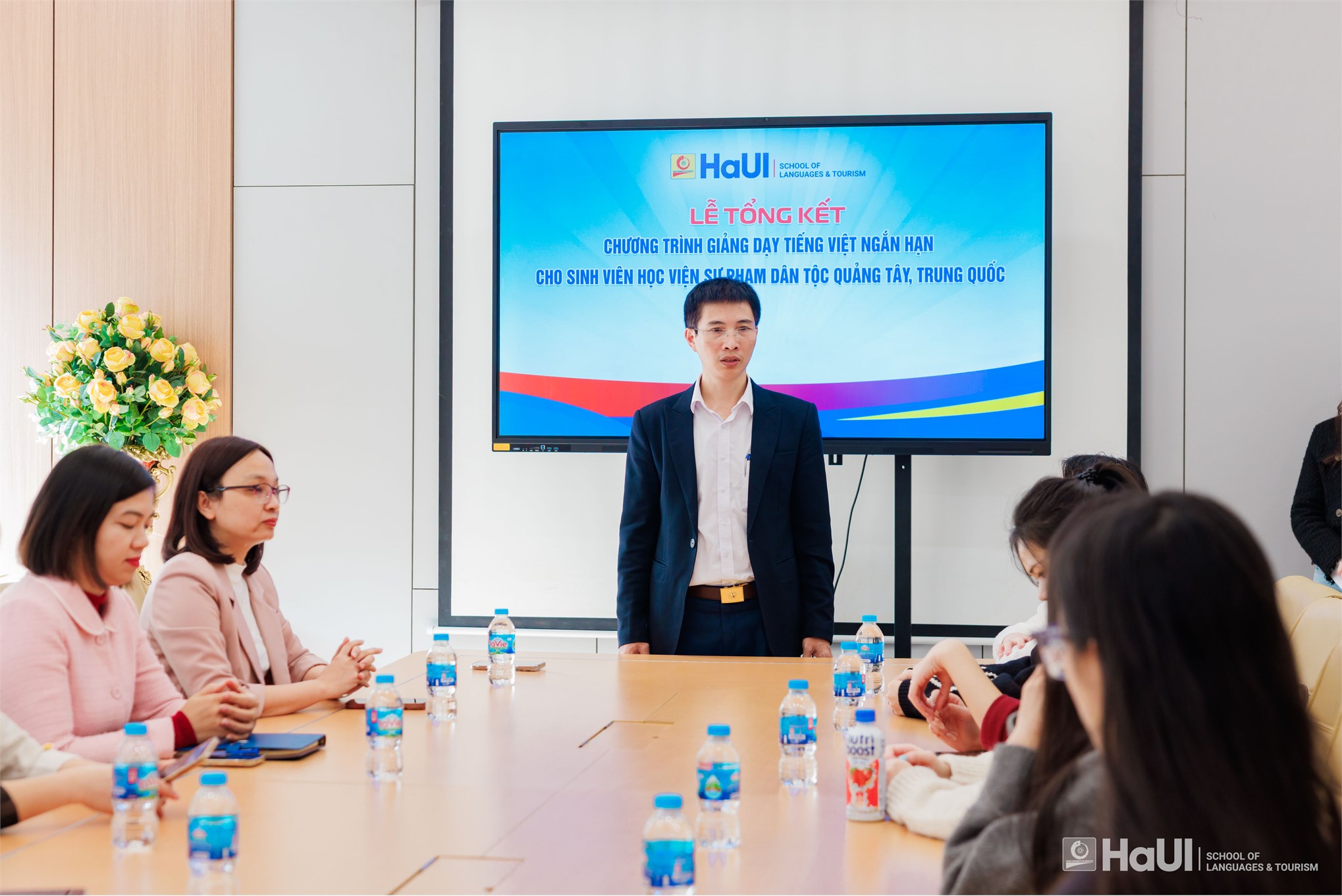 Tổng kết chương trình giảng dạy tiếng Việt ngắn hạn cho sinh viên Học viện Sư phạm Dân tộc Quảng Tây (Trung Quốc)