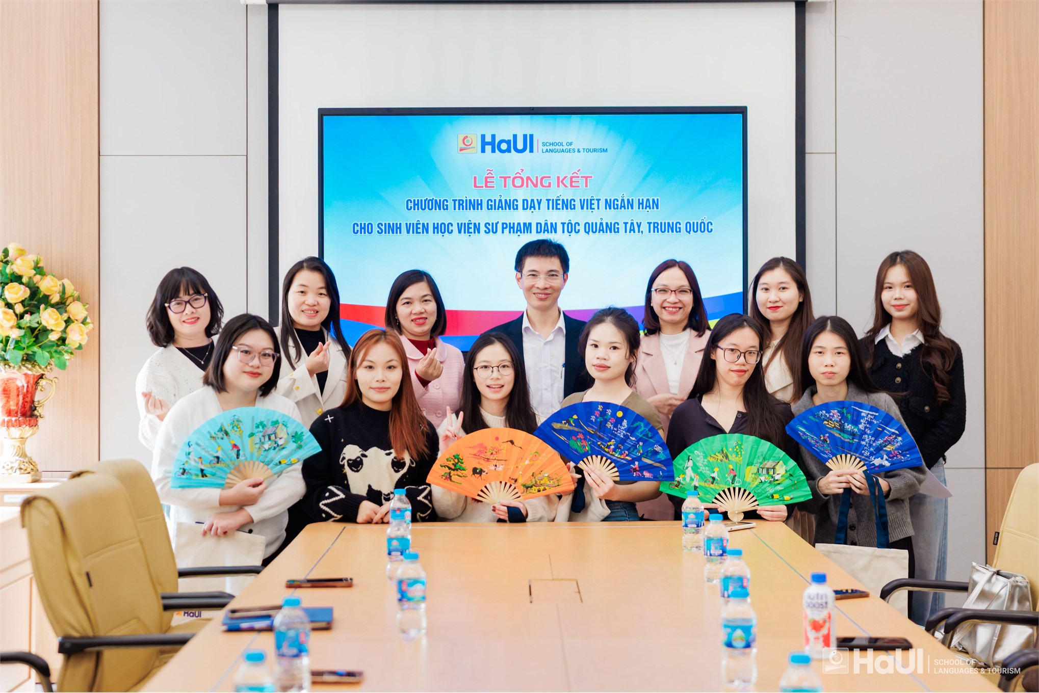 Tổng kết chương trình giảng dạy tiếng Việt ngắn hạn cho sinh viên Học viện Sư phạm Dân tộc Quảng Tây (Trung Quốc)