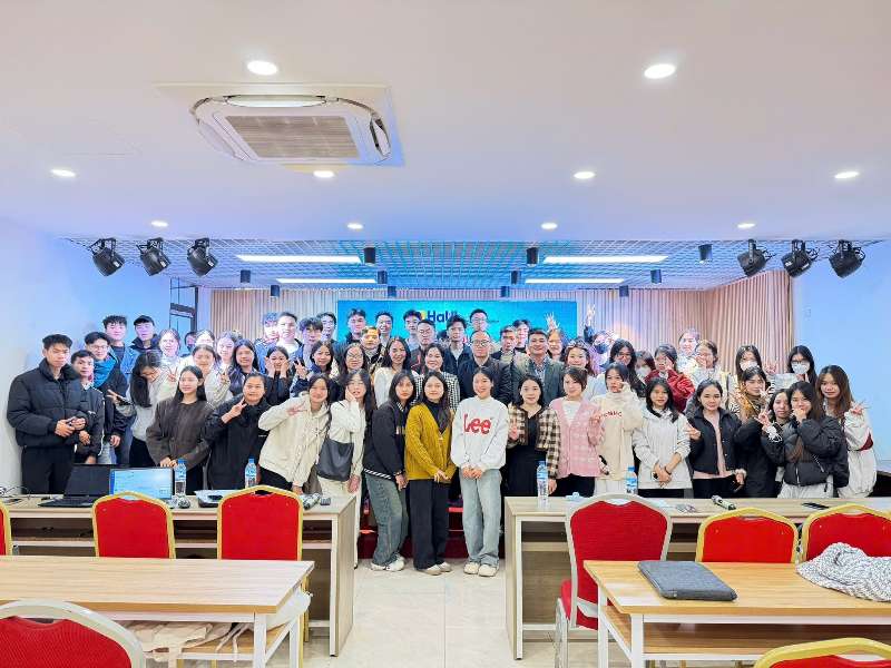 Buổi đồng giảng "Cơ hội, thách thức và những yêu cầu đối với Tourleader trong giai đoạn hiện nay"