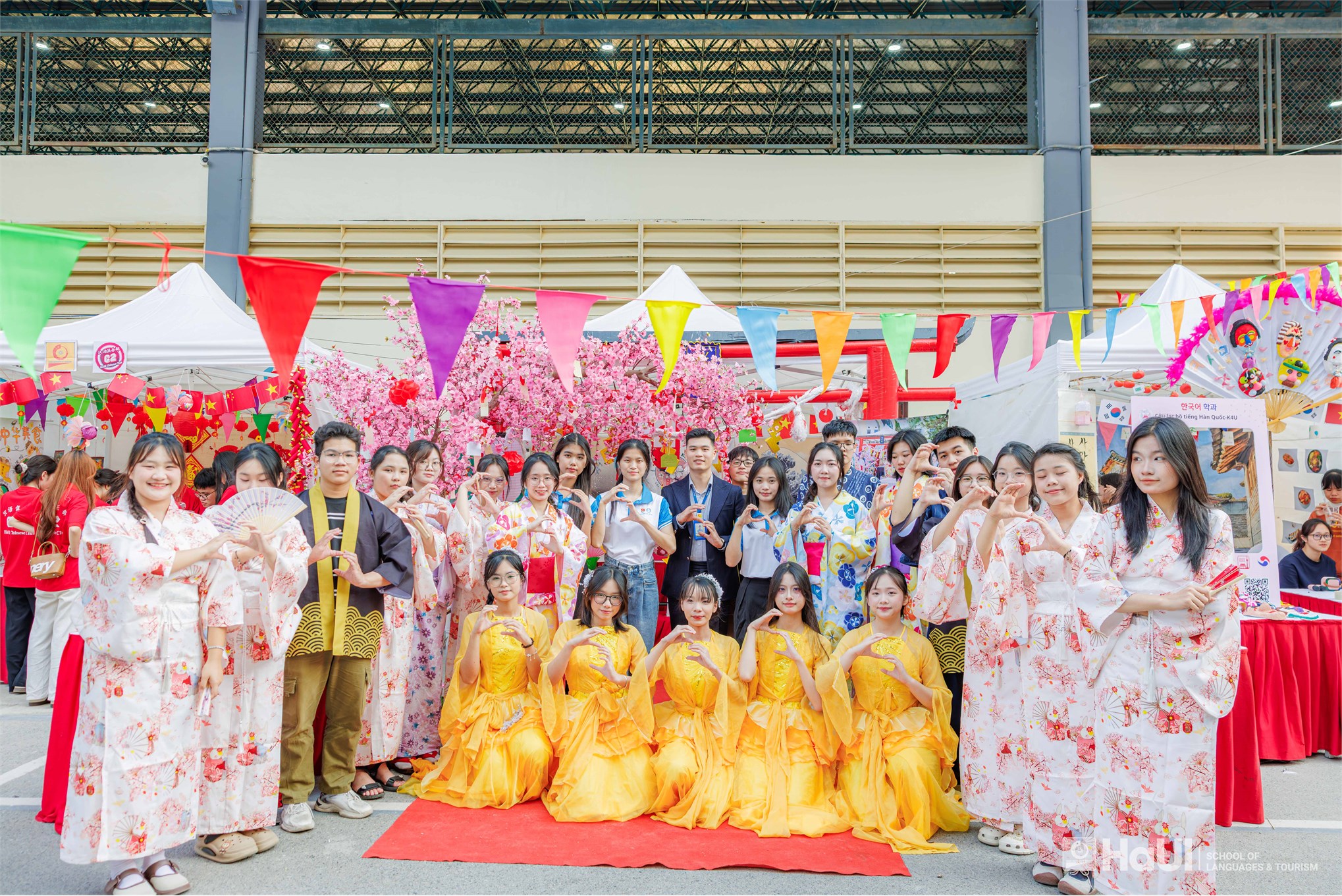 Ngày hội Giao lưu Văn hoá Sinh viên Quốc tế