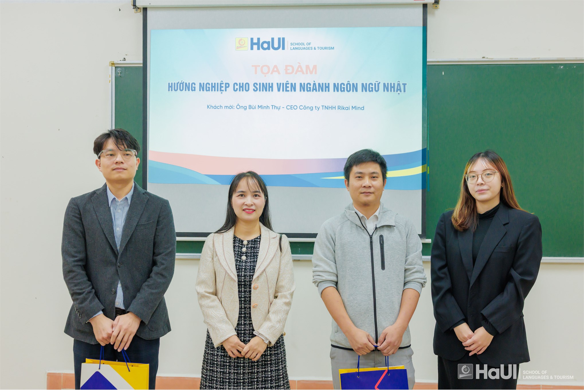 Tọa đàm hướng nghiệp cho sinh viên ngành Ngôn ngữ Nhật Bản