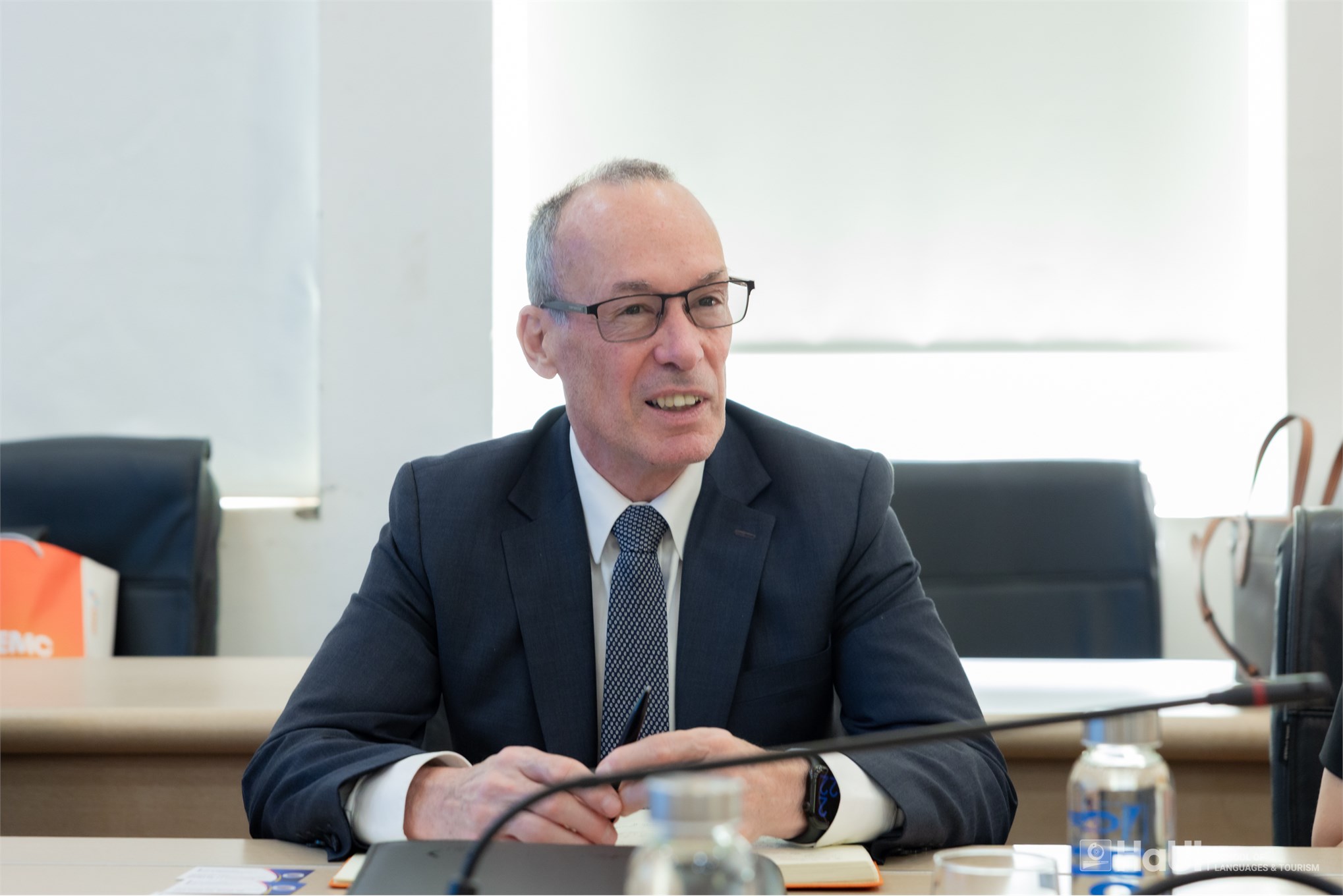 Trường Ngoại ngữ – Du lịch tiếp đón đoàn Australian Education Management Group (AEMG)