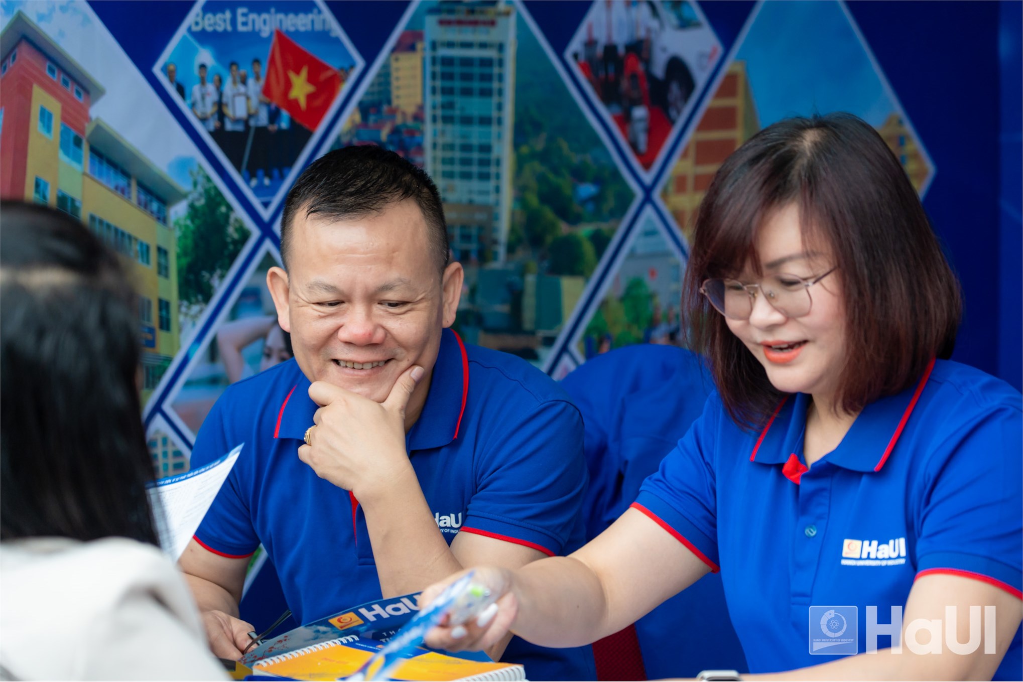 Trường Ngoại ngữ – Du lịch đồng hành cùng học sinh Nghệ An, Thanh Hóa trên hành trình định hướng tương lai