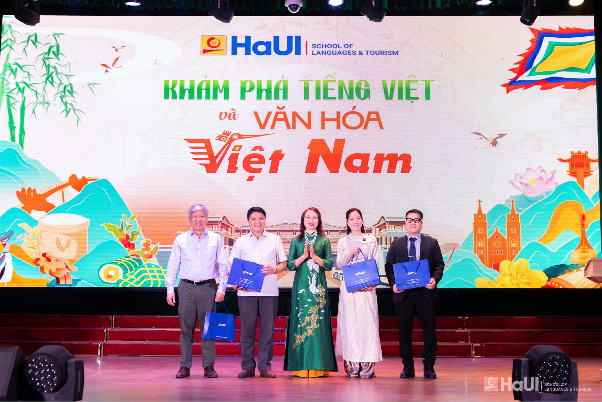 Sôi nổi và ấn tượng Cuộc thi “Khám phá Tiếng Việt và Văn hoá Việt Nam” năm 2026