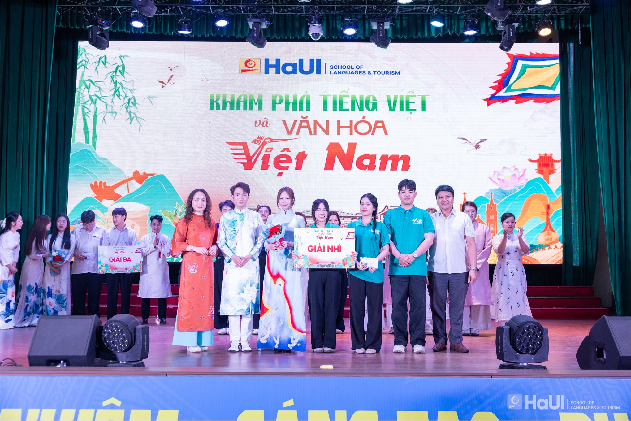 Sôi nổi và ấn tượng Cuộc thi “Khám phá Tiếng Việt và Văn hoá Việt Nam” năm 2026