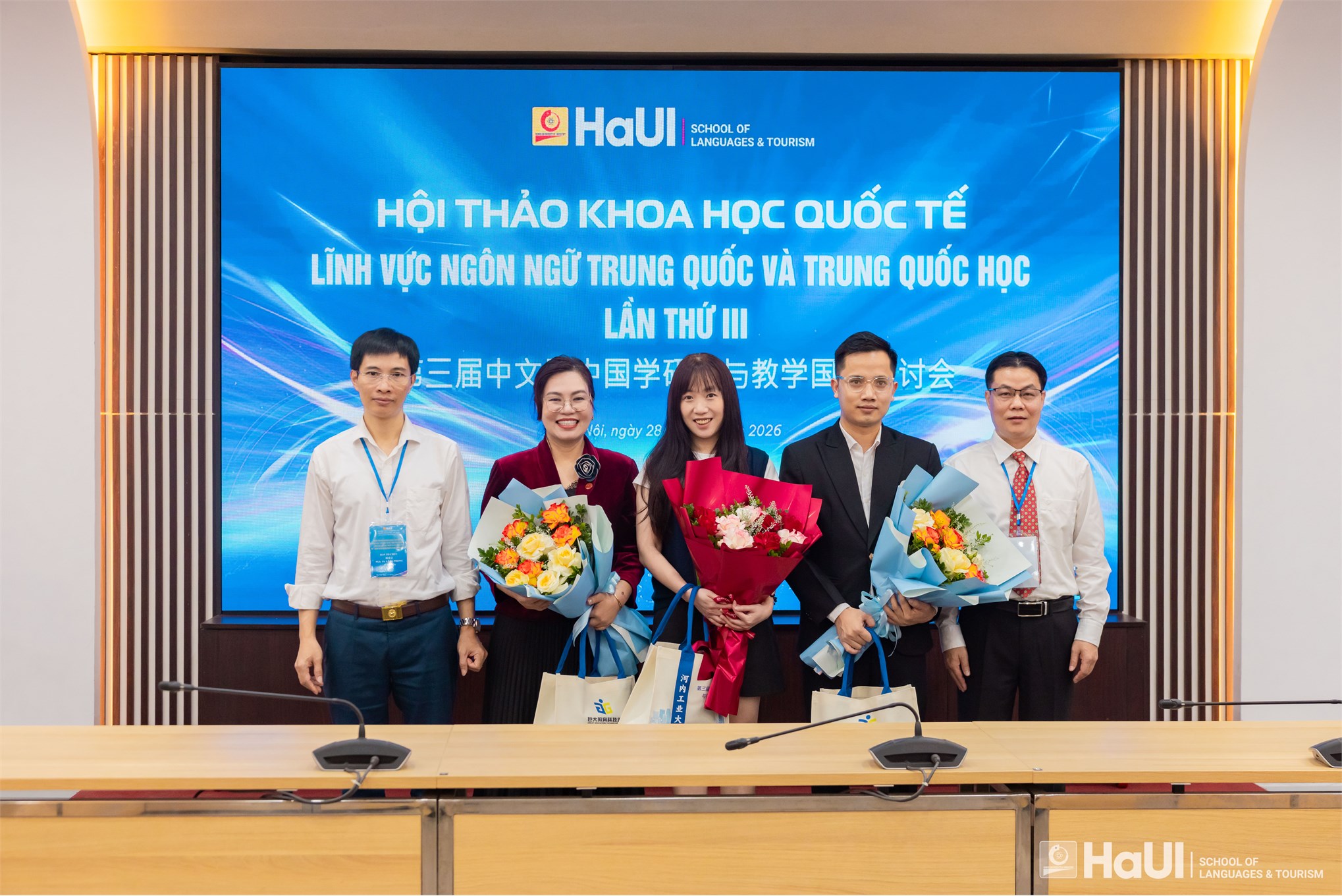 Hội thảo quốc tế lĩnh vực Ngôn ngữ Trung Quốc và Trung Quốc học: Khai phóng tri thức trong thời đại AI