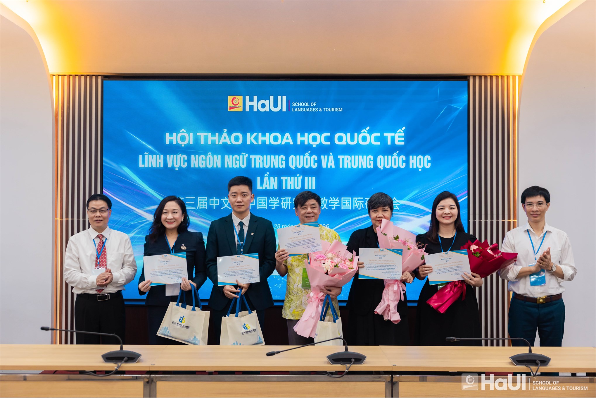 Hội thảo quốc tế lĩnh vực Ngôn ngữ Trung Quốc và Trung Quốc học: Khai phóng tri thức trong thời đại AI