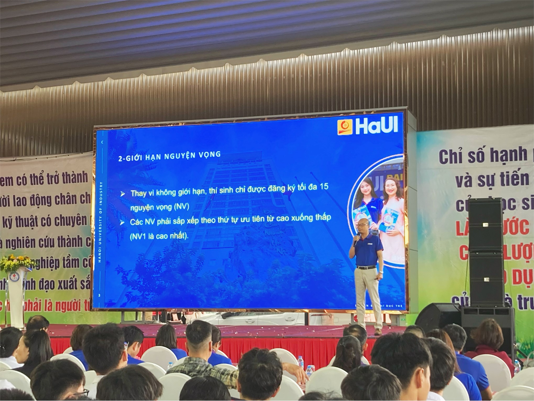 Trường Ngoại ngữ - Du lịch tham gia tư vấn hướng nghiệp tại Trường liên cấp Nguyễn Công Trứ – Ninh Bình