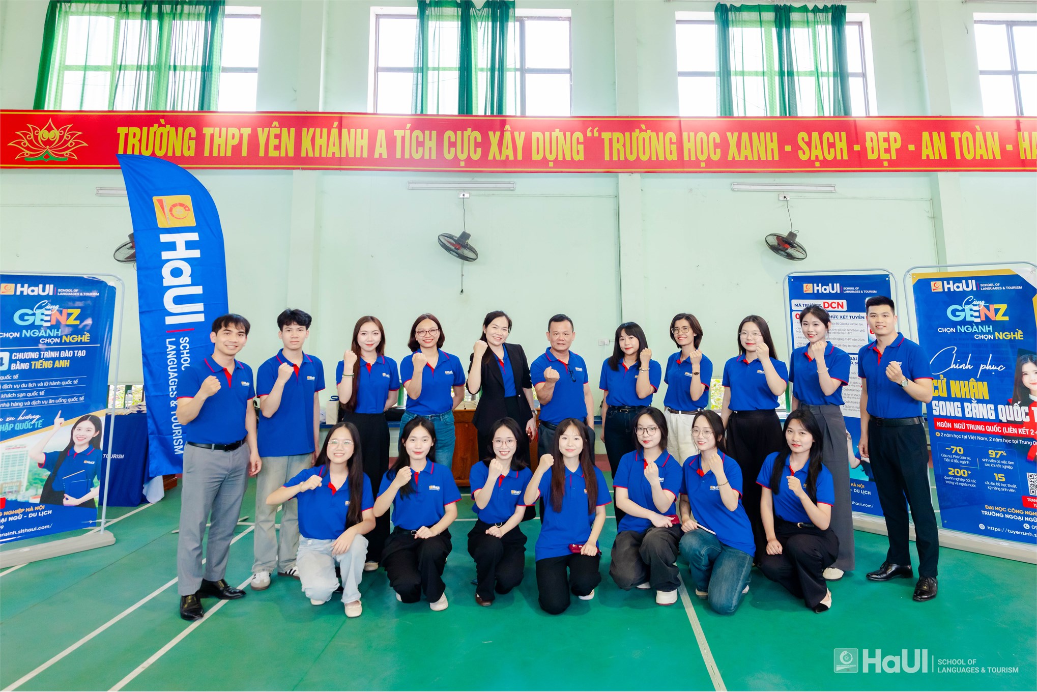 Trường Ngoại ngữ – Du lịch tư vấn tuyển sinh tại THPT Yên Khánh A: Định hướng nghề nghiệp gắn với xu thế phát triển ngành dịch vụ và hội nhập quốc tế