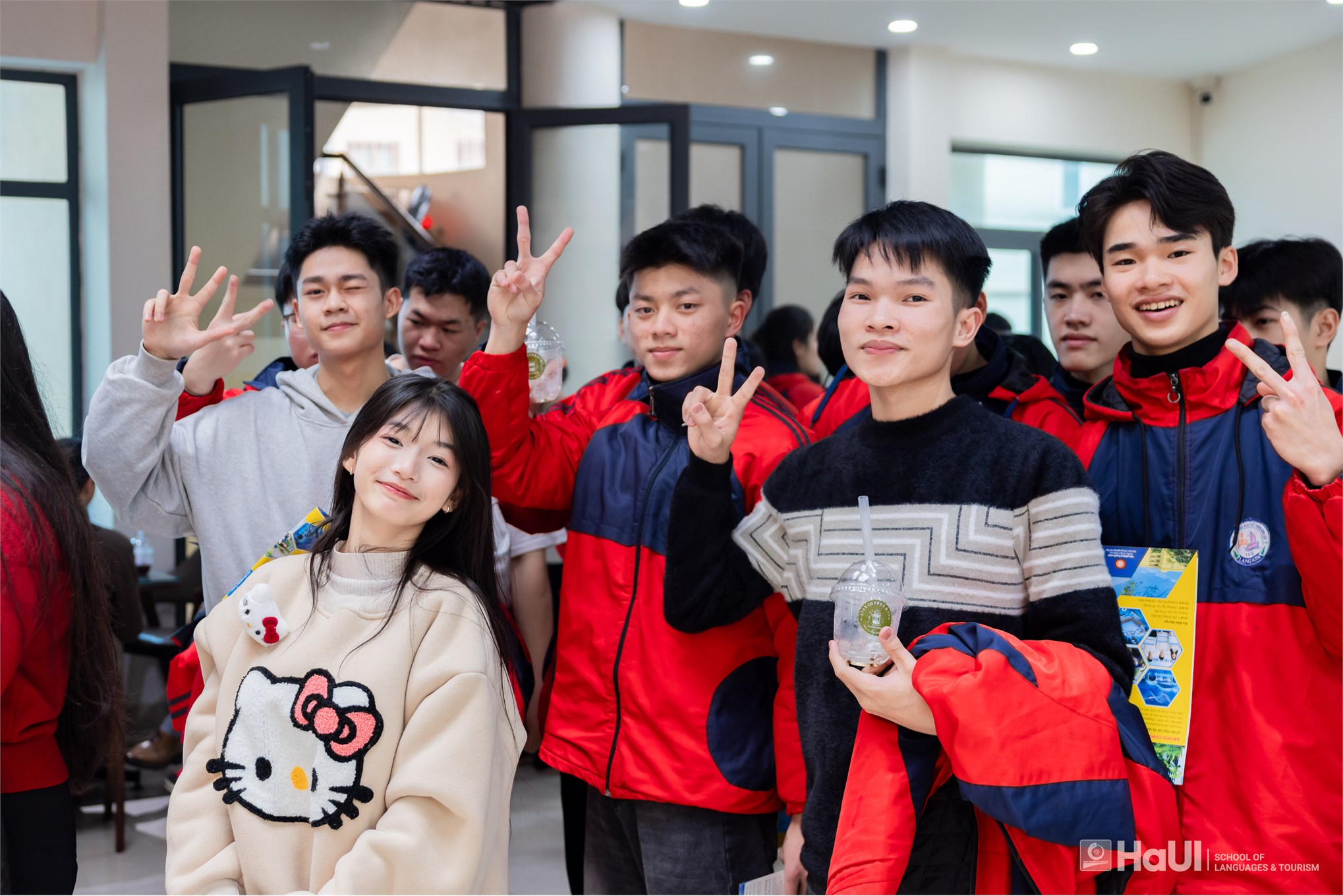 Trường Ngoại ngữ - Du lịch đón đoàn học sinh Trường THPT Đình Lập (Lạng Sơn) tham quan, trải nghiệm môi trường học tập