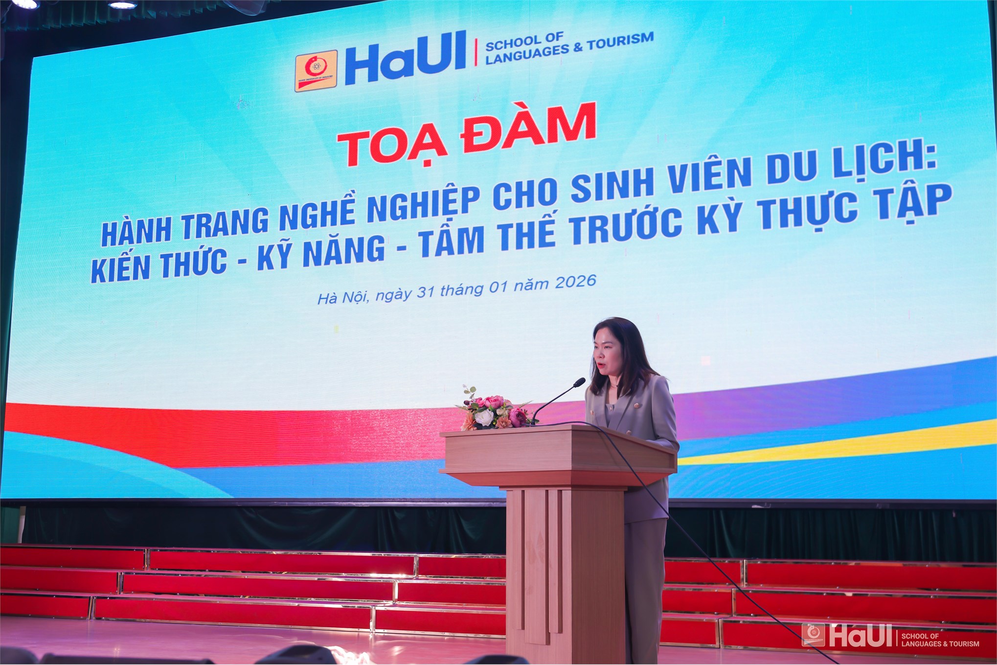 Trường Ngoại ngữ – Du lịch tổ chức tọa đàm “Hành trang nghề nghiệp cho sinh viên du lịch” trước kỳ thực tập