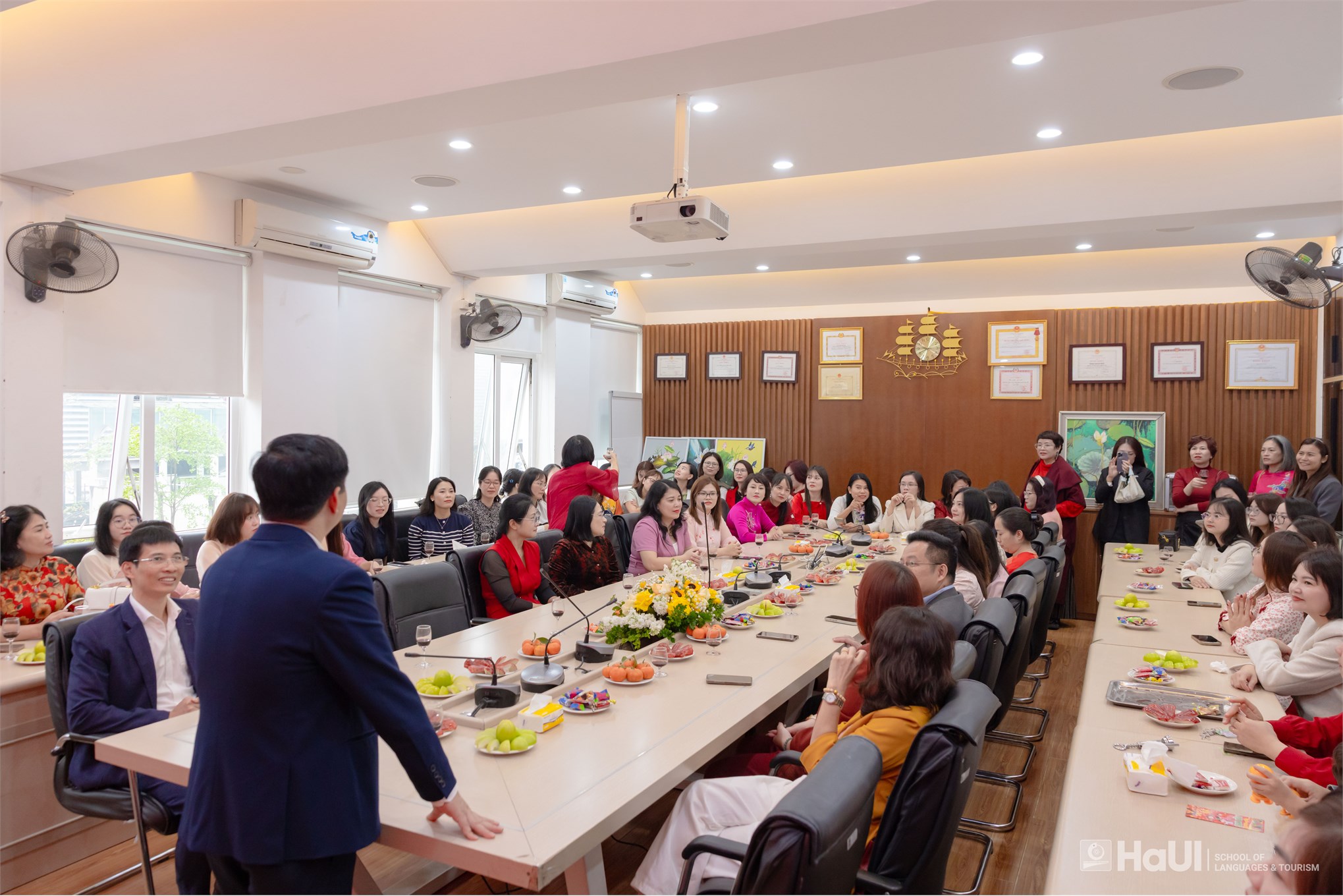 Gặp mặt đầu xuân 2026 tại Trường Ngoại ngữ – Du lịch: Khởi đầu mới, khí thế mới