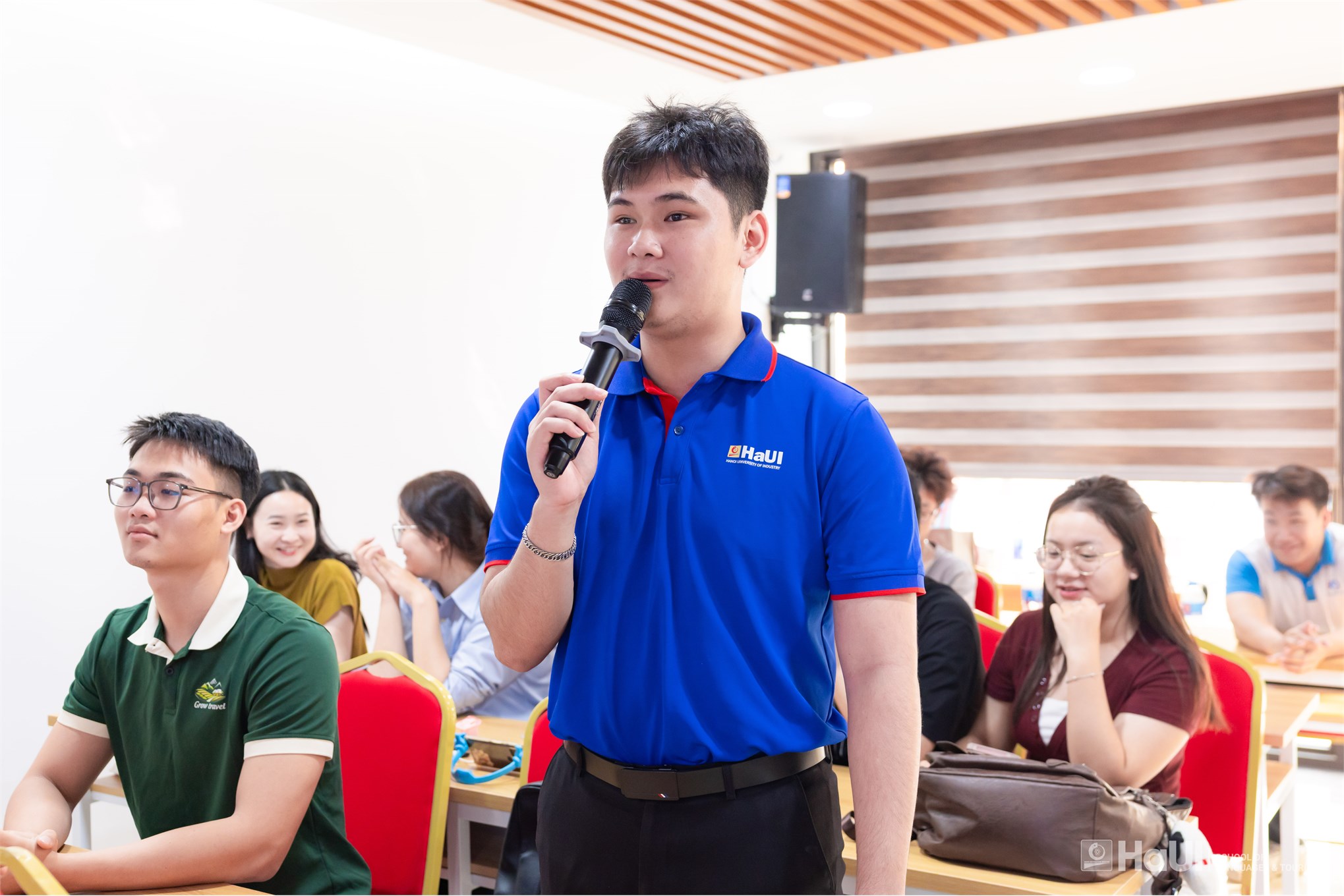 Workshop “Xây dựng dự án khởi nghiệp từ góc nhìn thực tiễn” khơi dậy tinh thần đổi mới sáng tạo trong sinh viên