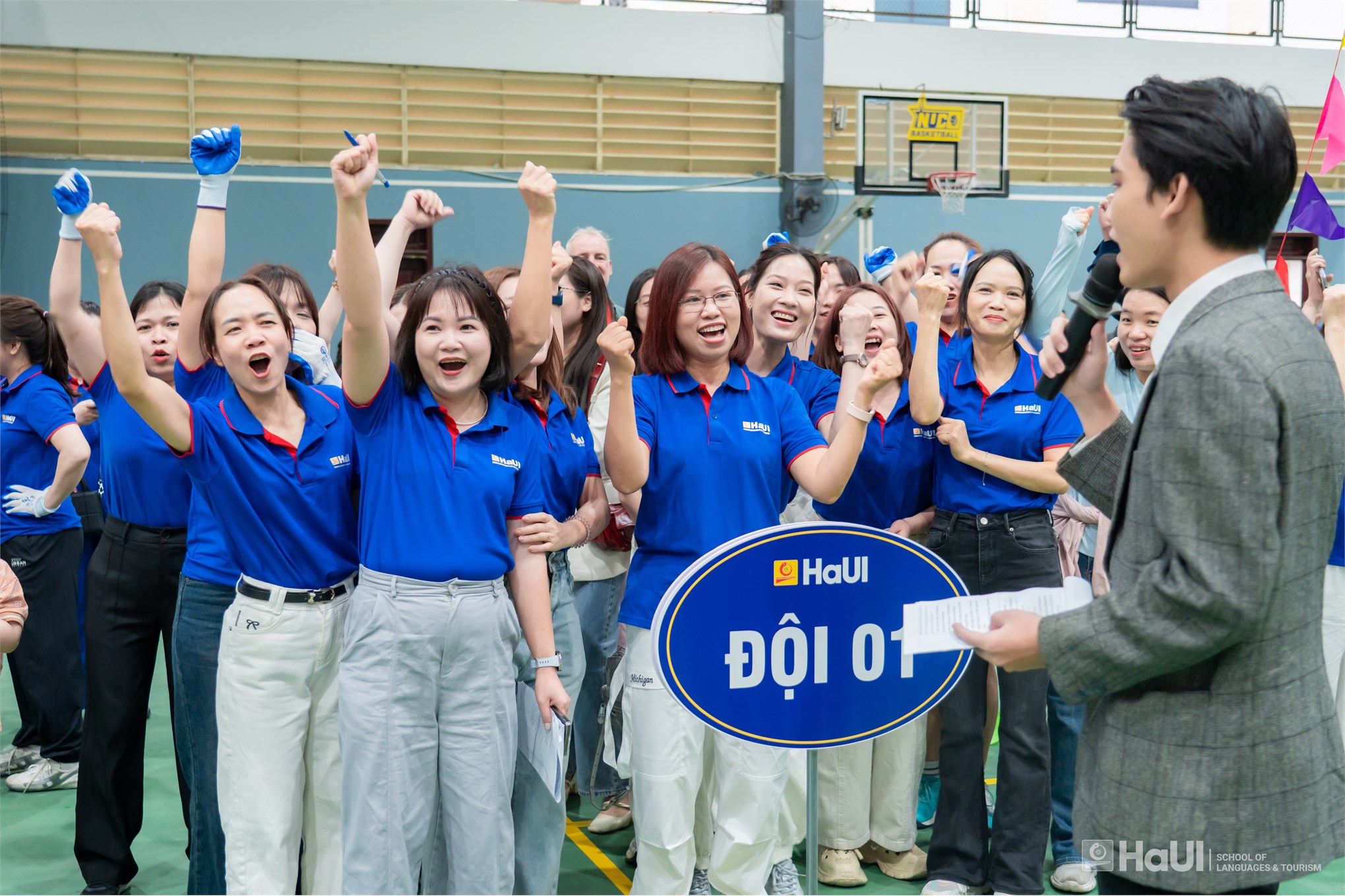 Công đoàn Trường Ngoại ngữ – Du lịch đạt giải Nhì toàn đoàn tại “Vui hội dân gian – Gắn kết yêu thương”