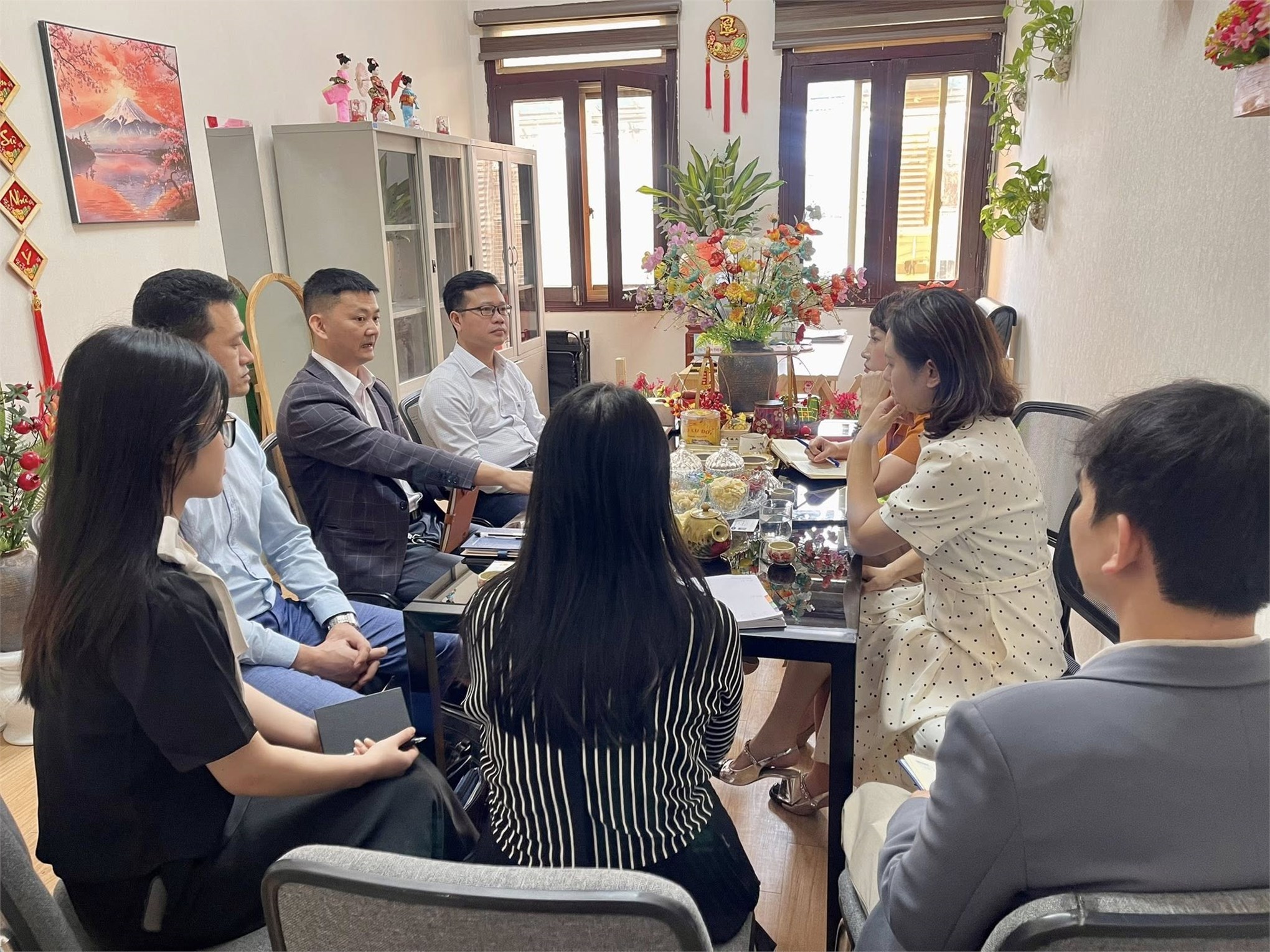 Khoa Ngôn ngữ Nhật Bản tiếp đón đoàn doanh nghiệp Kindai và công ty Nam Phong đến thăm và làm việc