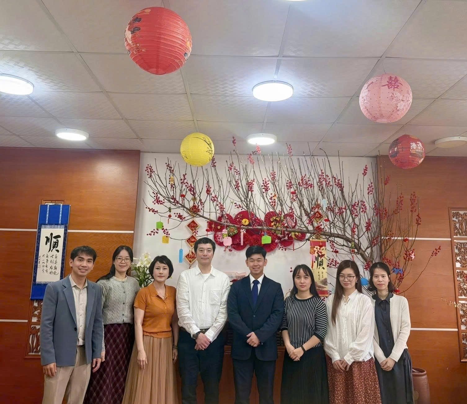 Khoa Ngôn ngữ Nhật Bản tiếp đón đoàn doanh nghiệp Kindai và công ty Nam Phong đến thăm và làm việc