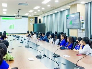 Sinh viên Khoa Ngôn ngữ Anh và Khoa Ngôn ngữ Trung Quốc tham quan thực tế tại Công ty TNHH Khoa học Kỹ thuật Goertek Vina