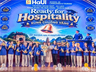 Sôi nổi cuộc thi “Rung chuông vàng” dành cho sinh viên năm thứ nhất Khoa Quản trị Nhà hàng - Khách sạn