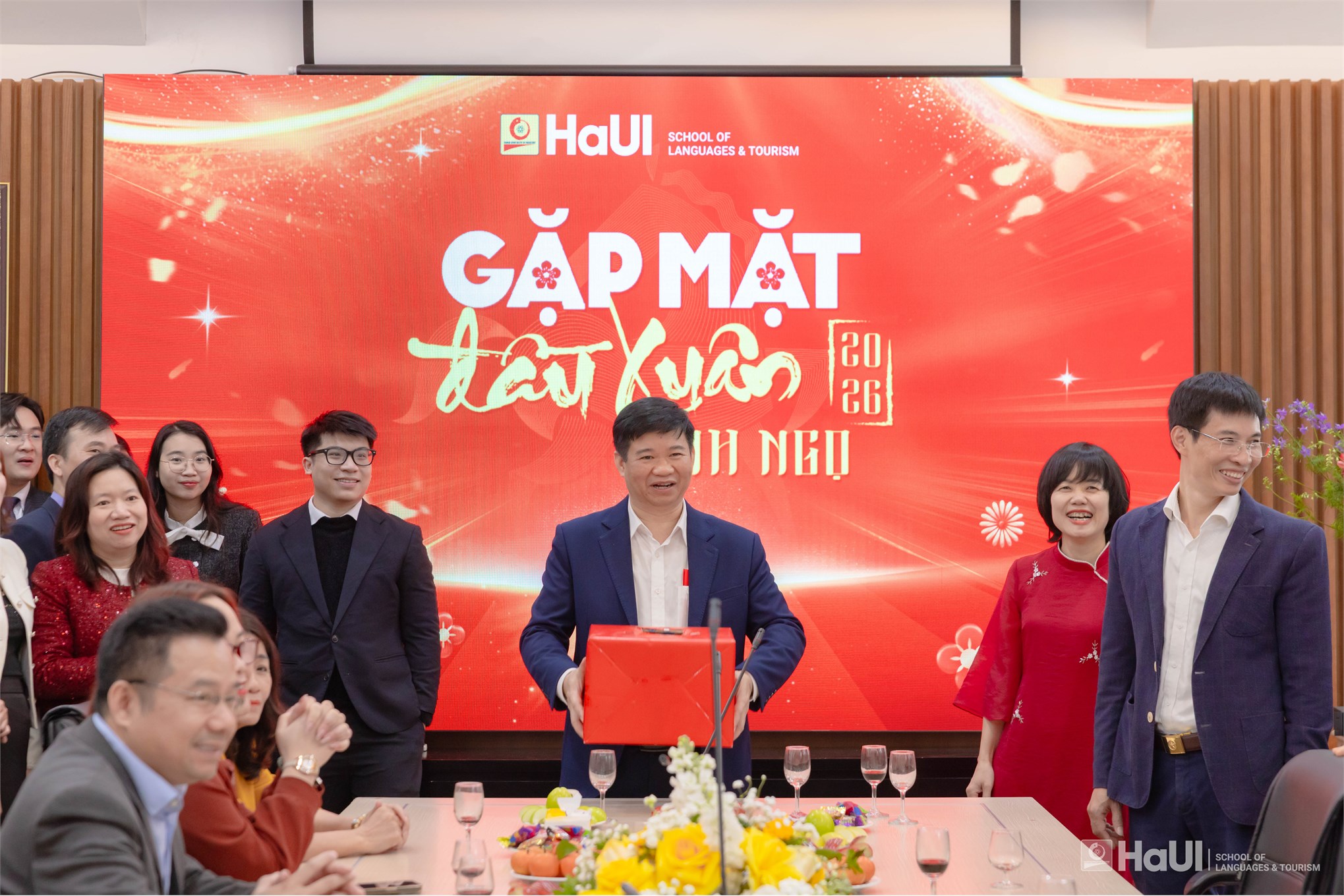 Gặp mặt đầu xuân 2026 tại Trường Ngoại ngữ – Du lịch: Khởi đầu mới, khí thế mới