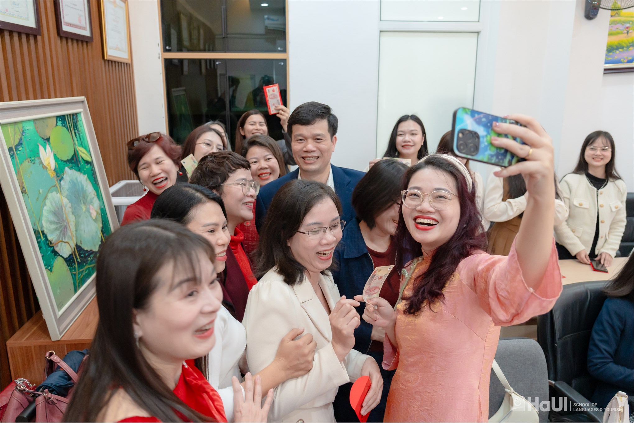 Gặp mặt đầu xuân 2026 tại Trường Ngoại ngữ – Du lịch: Khởi đầu mới, khí thế mới