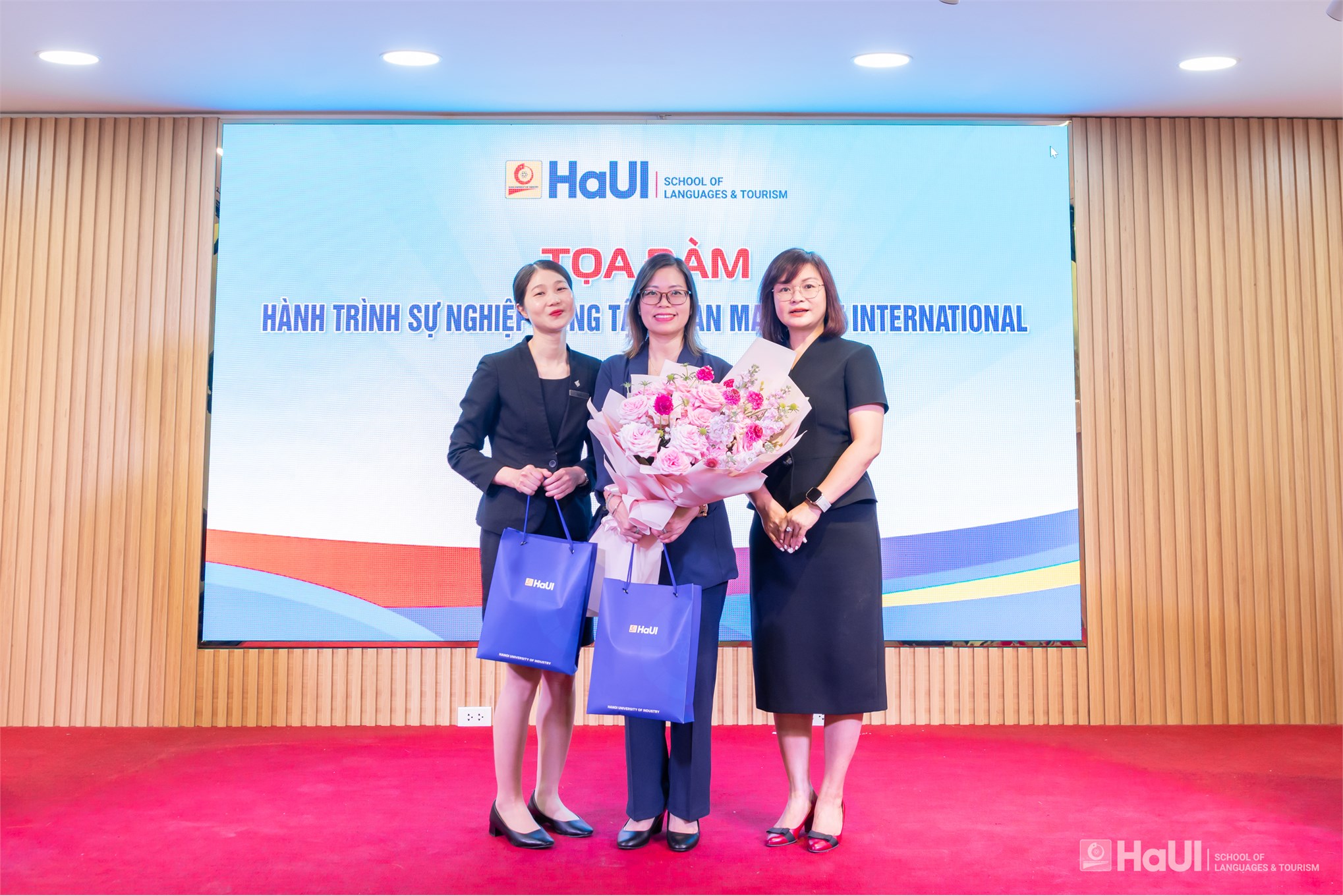 Tọa đàm cùng Marriott International: Gắn kết đào tạo với thực tiễn ngành khách sạn