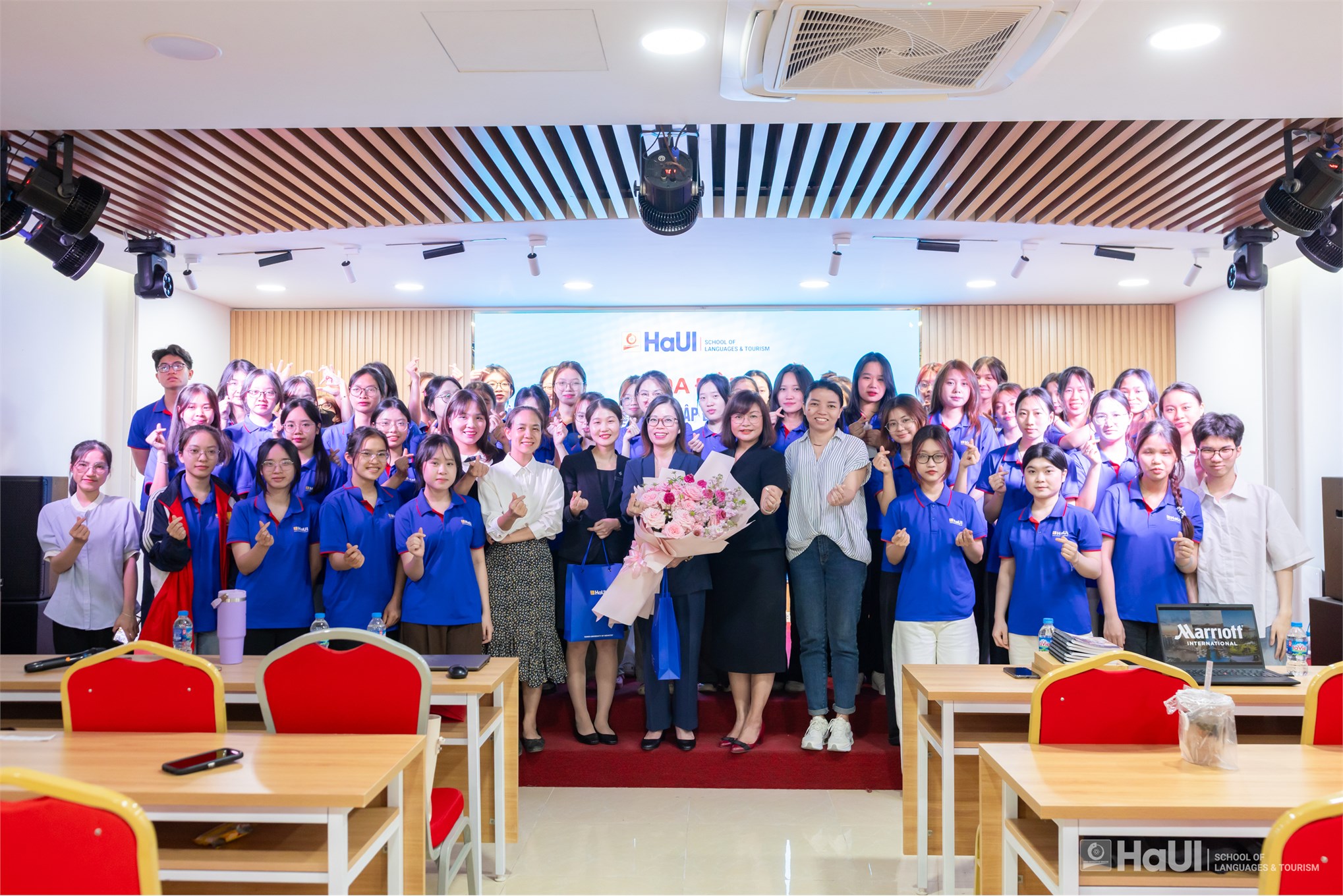 Tọa đàm cùng Marriott International: Gắn kết đào tạo với thực tiễn ngành khách sạn