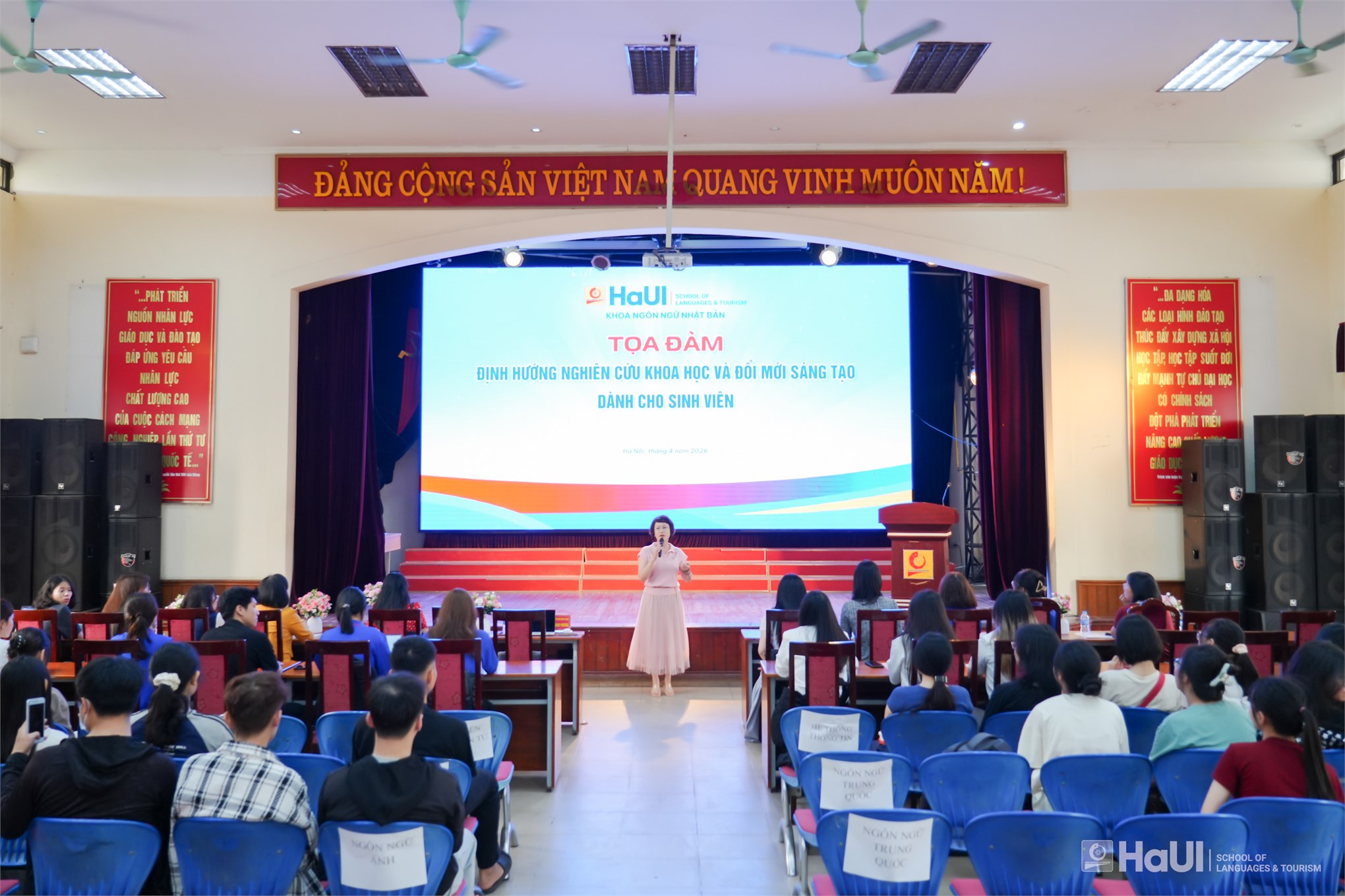 Tọa đàm “Định hướng nghiên cứu khoa học và đổi mới sáng tạo”: Khơi nguồn đam mê khám phá cho sinh viên Ngôn ngữ Nhật Bản