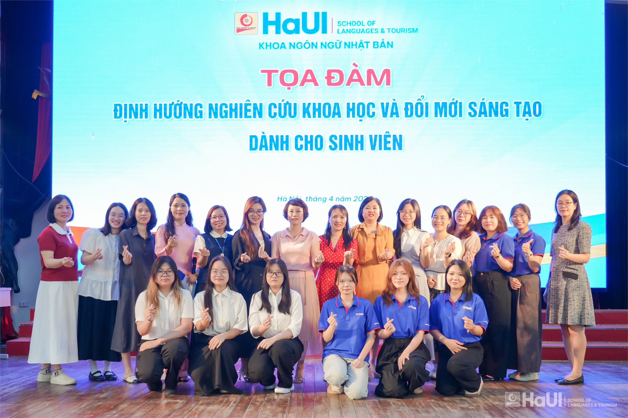 Tọa đàm “Định hướng nghiên cứu khoa học và đổi mới sáng tạo”: Khơi nguồn đam mê khám phá cho sinh viên Ngôn ngữ Nhật Bản