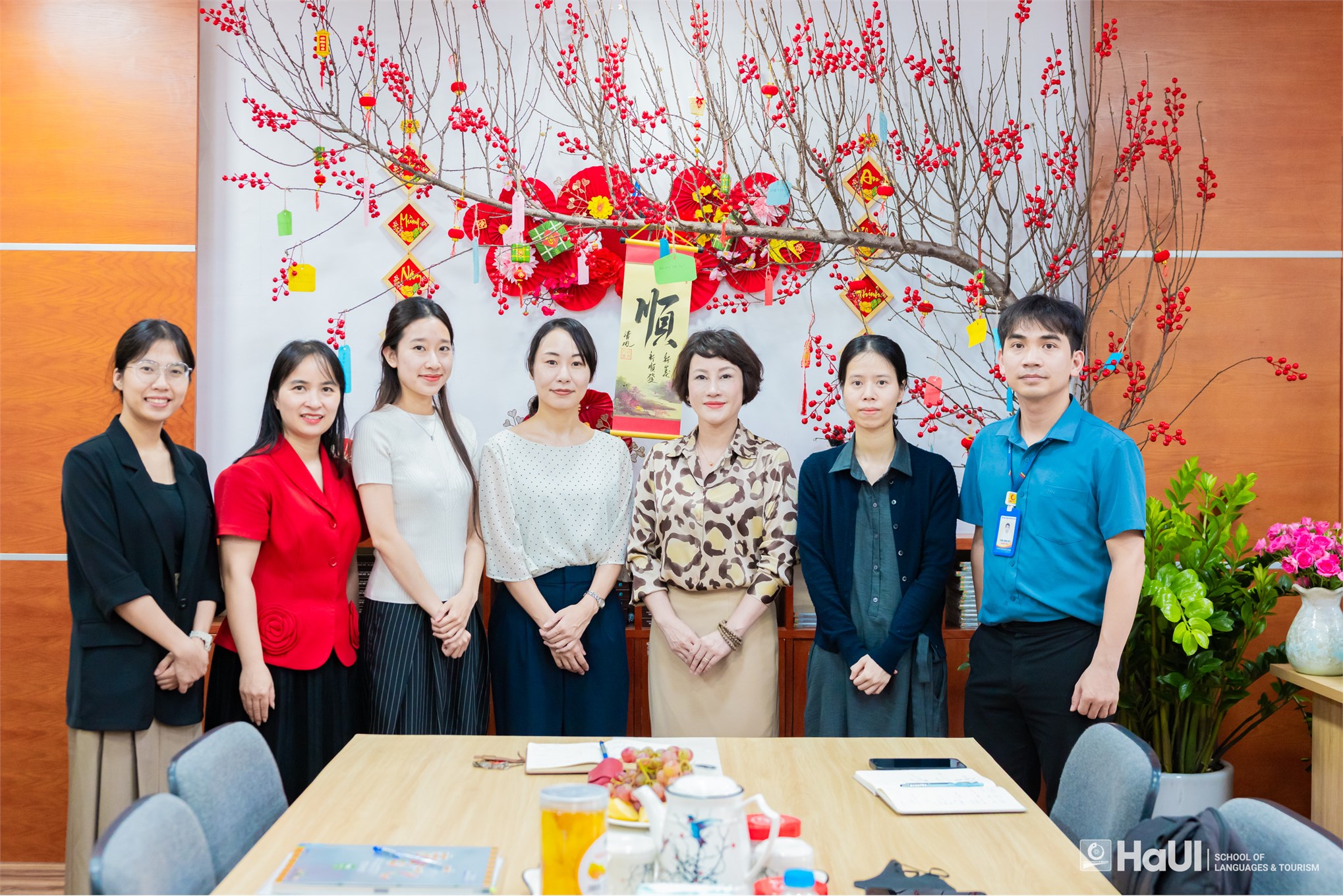 Trường Ngoại ngữ – Du lịch tăng cường hợp tác với Quỹ Giao lưu Quốc tế Nhật Bản trong đào tạo và nghiên cứu