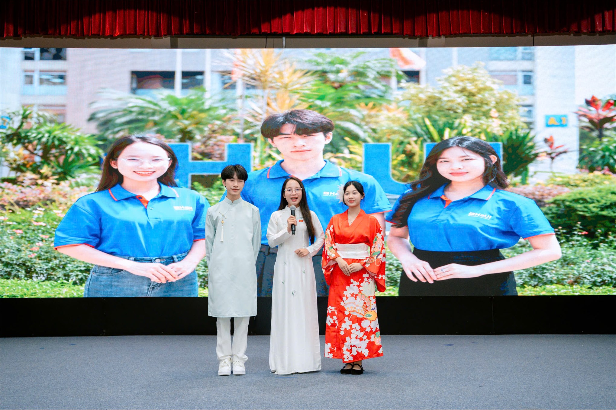 Nữ sinh Khoa Du lịch truyền cảm hứng từ hành trình vượt khó và ghi dấu ấn bằng nhiều thành tích nổi bật