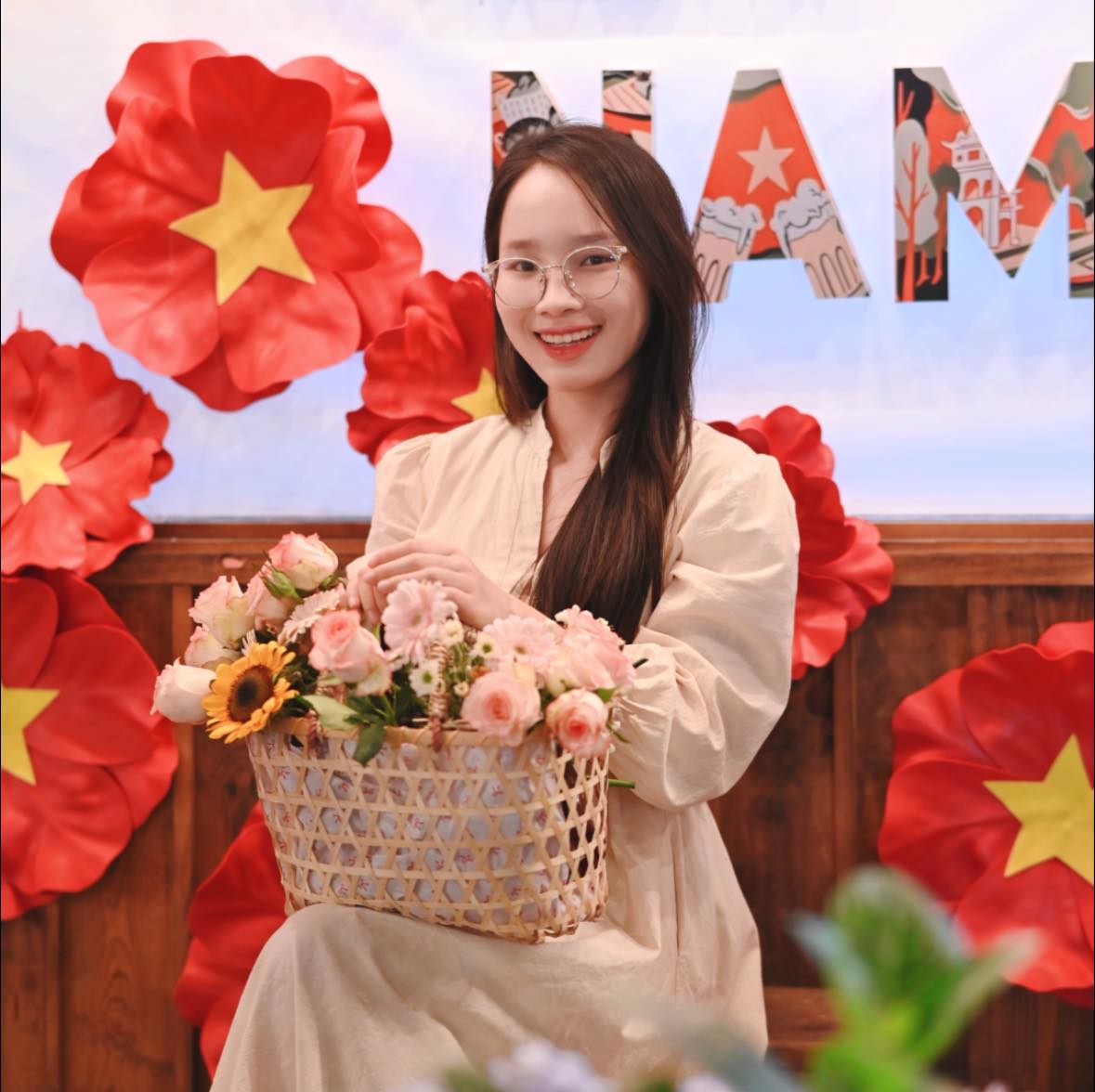 Nữ sinh Khoa Du lịch truyền cảm hứng từ hành trình vượt khó và ghi dấu ấn bằng nhiều thành tích nổi bật